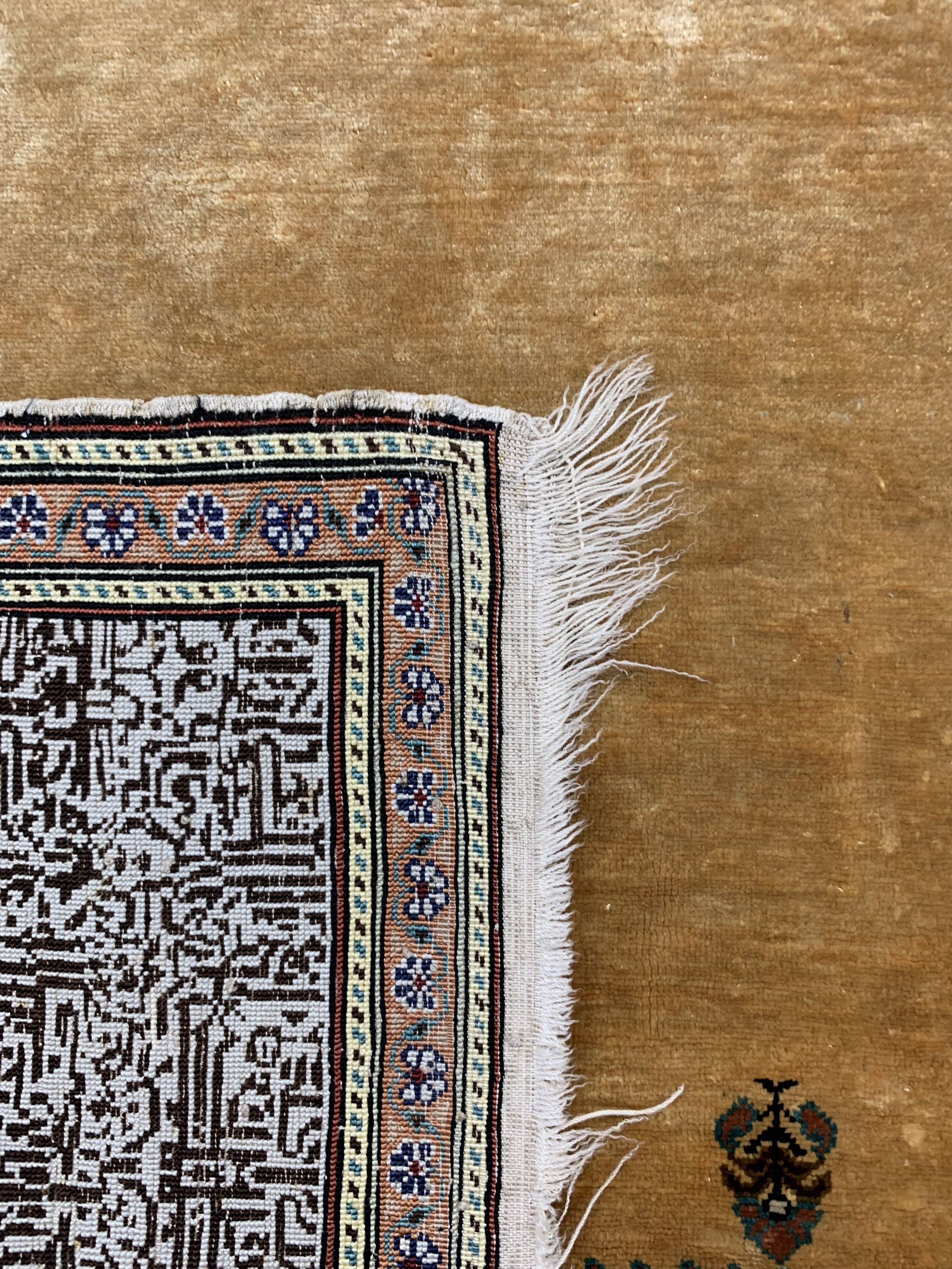 Detail d: Kayseri Seide fein, Türkei, Anfang 20.Jhd, reine Naturseide, ca. 133 x 90 cm, EHZ: 2