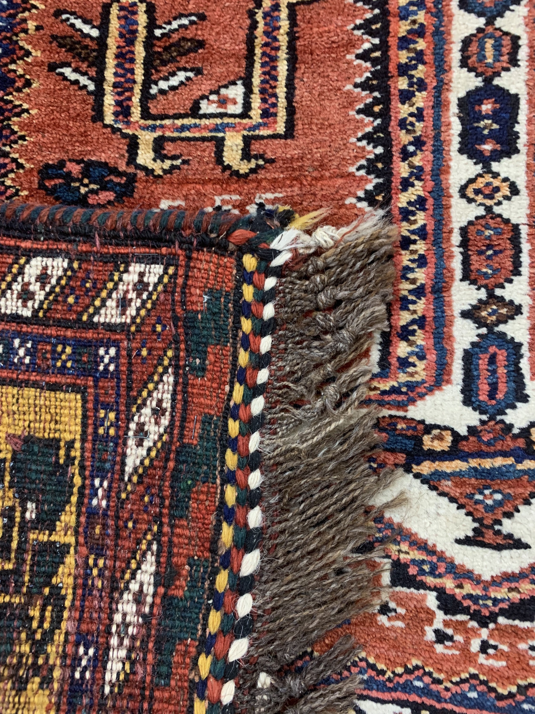 Detail d: Ghaschgai alt, Persien, Anfang 20.Jhd, Wolle auf Wolle, ca. 350 x 110 cm, EHZ: 2