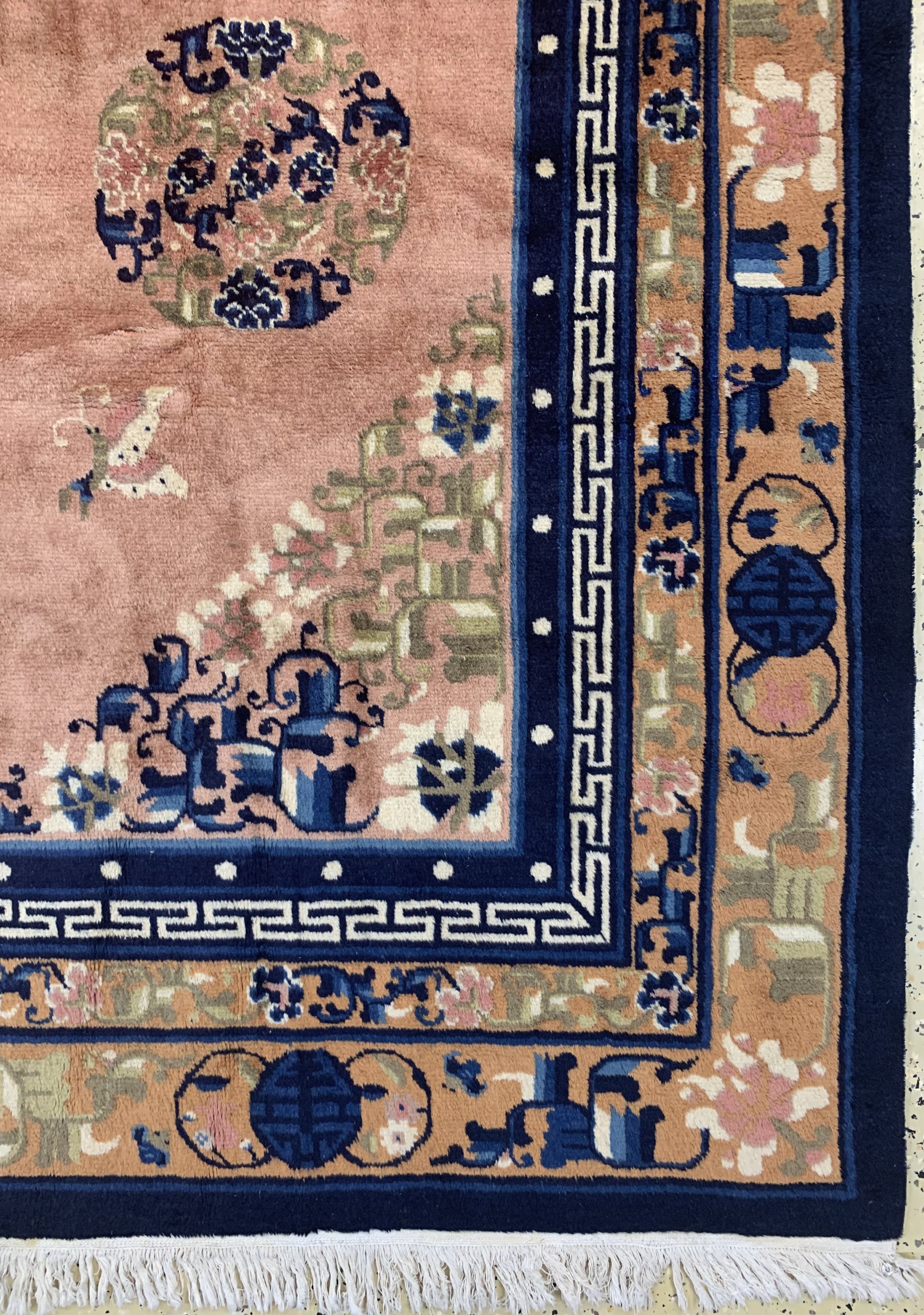 Detail a: Antik Finish, China, Ende 20.Jhd, Wolle aufBaumwolle, ca. 275 x 185 cm, gereinigt, EHZ: 2