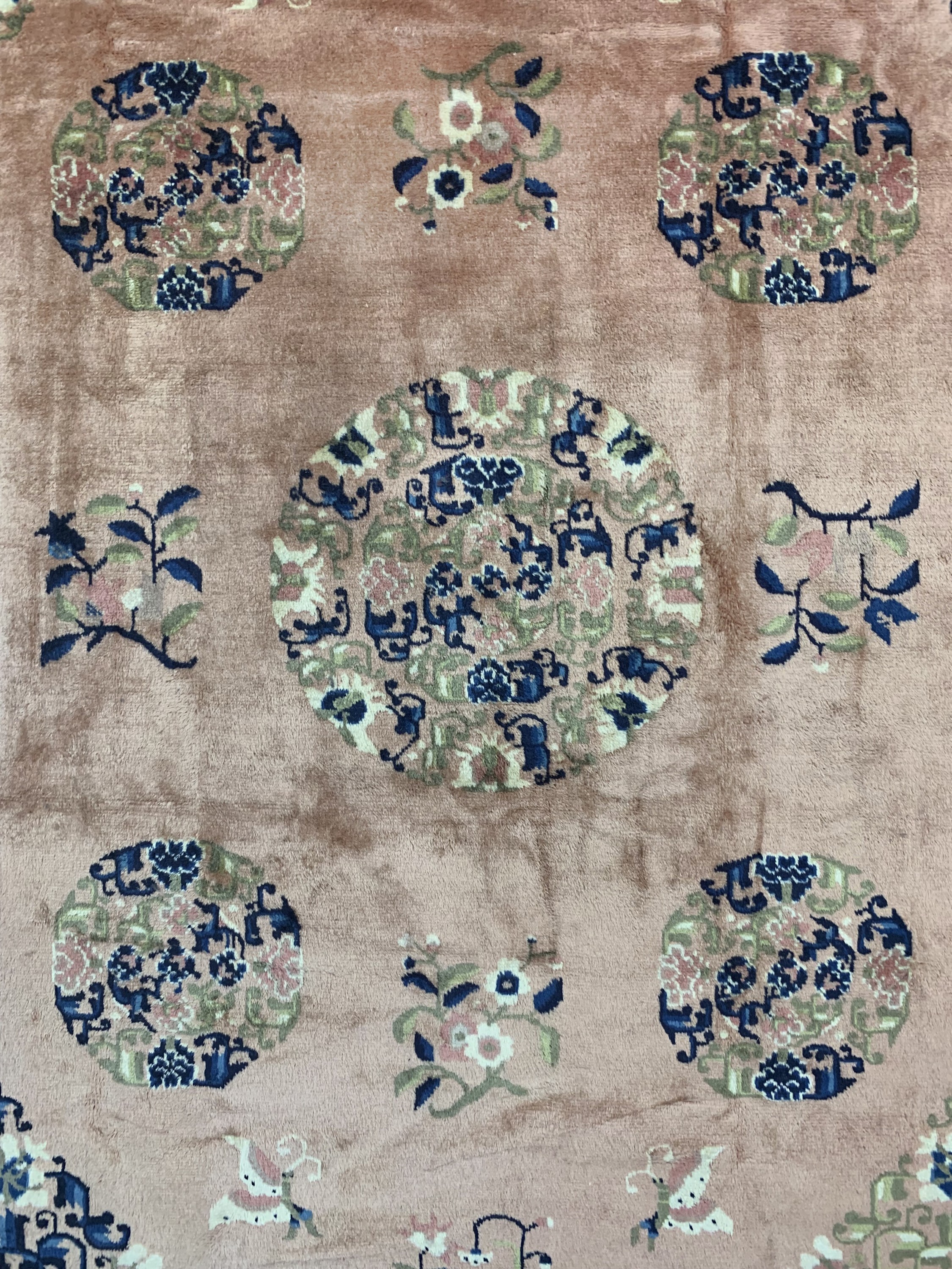 Detail c: Antik Finish, China, Ende 20.Jhd, Wolle aufBaumwolle, ca. 275 x 185 cm, gereinigt, EHZ: 2