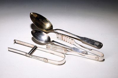 Image 6 large serving pieces, silver, German/French,19th/20th century, 2 serving spoons of ...