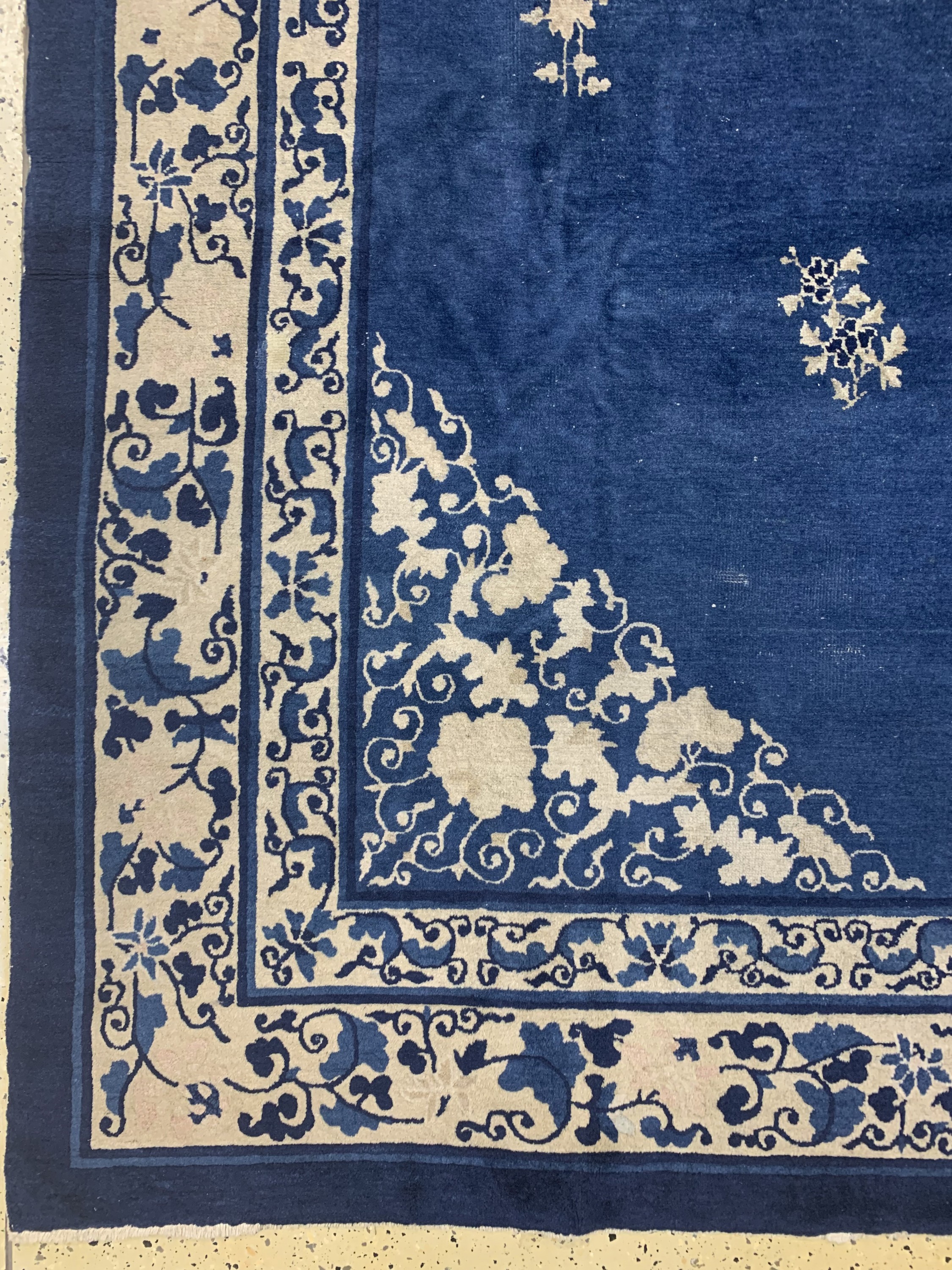 Detail b: Antiker Peking, China, um 1900, Wolle auf Baumwolle, ca. 350 x 273 cm, EHZ: 3-4
