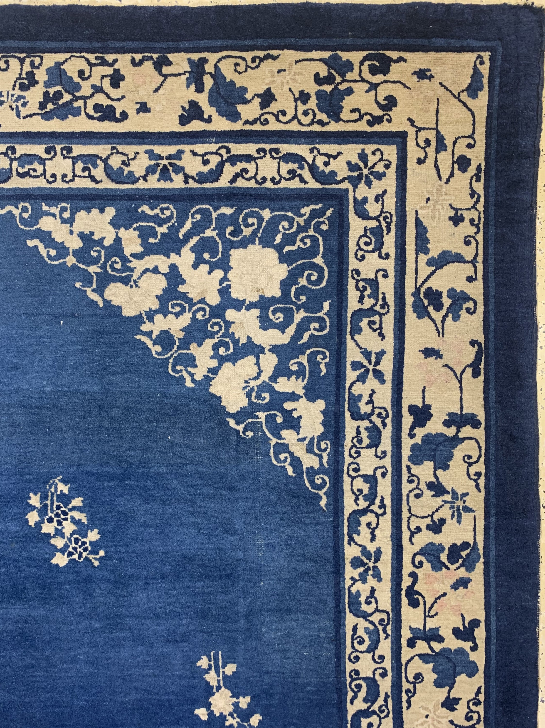 Detail e: Antiker Peking, China, um 1900, Wolle auf Baumwolle, ca. 350 x 273 cm, EHZ: 3-4