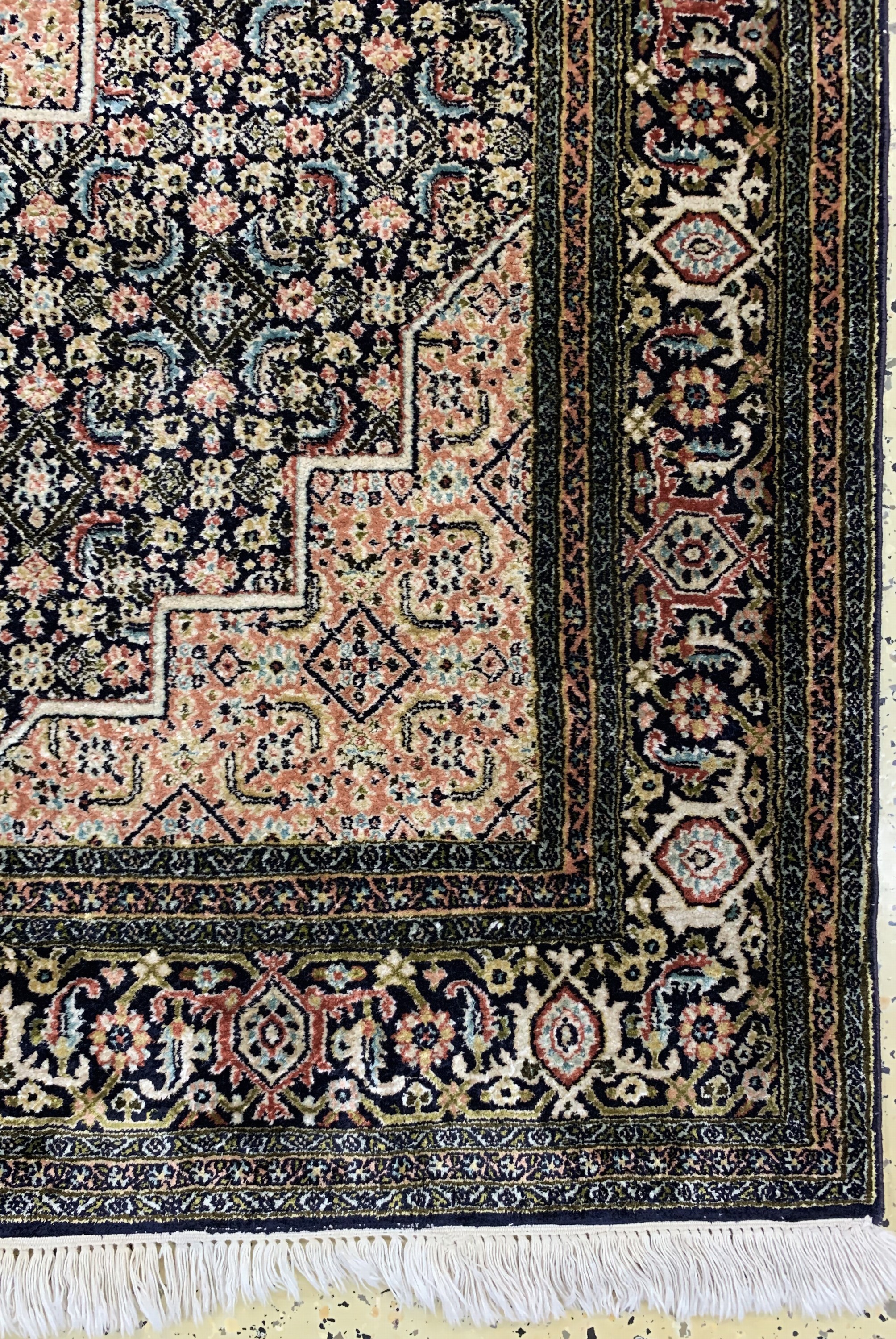 Detail a: Kaschmir, Indien, Ende 20.Jhd, merzerisierte Baumwolle, ca. 185 x 125 cm, gereinigt, EHZ: 1-2