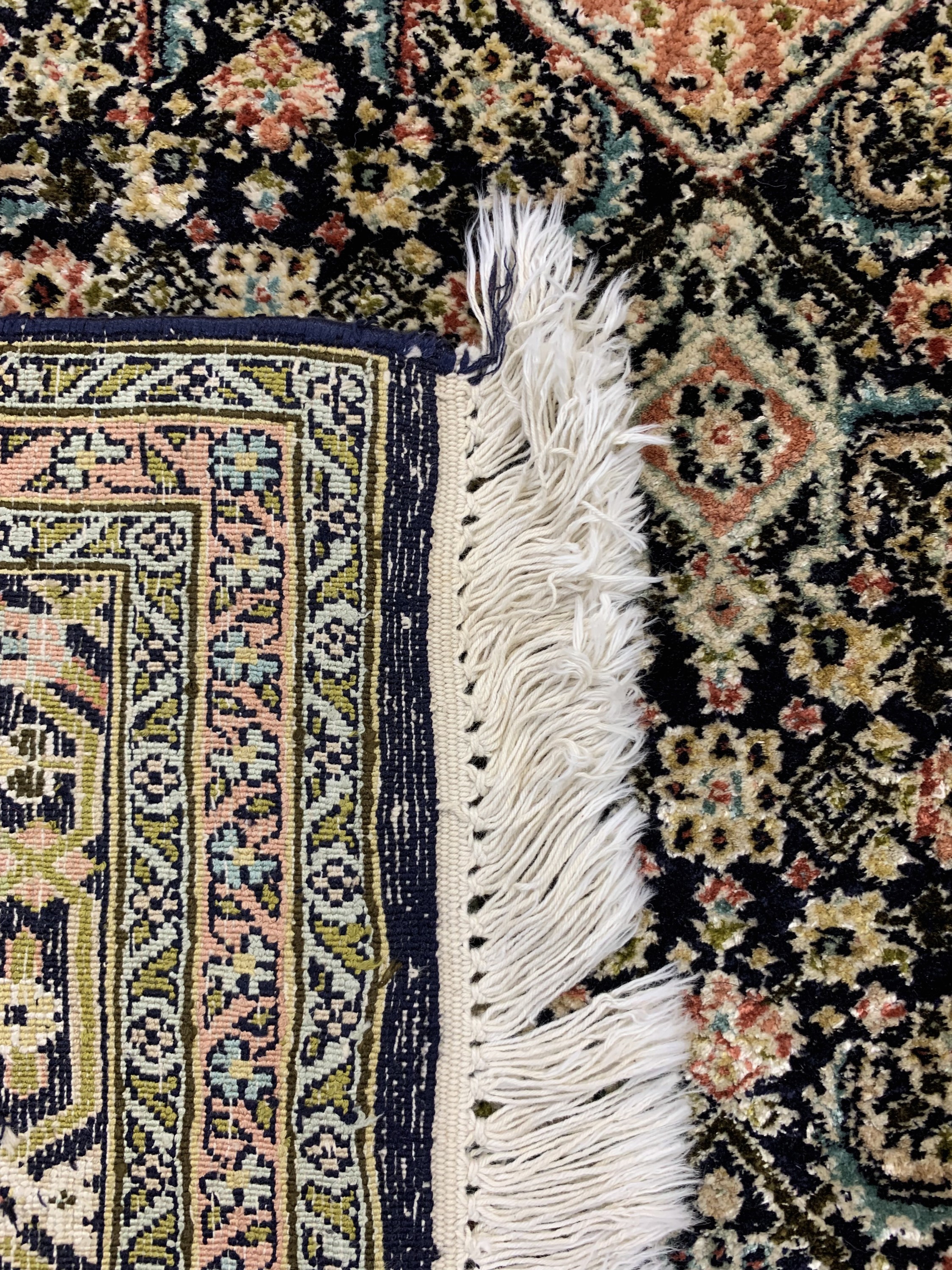 Detail d: Kaschmir, Indien, Ende 20.Jhd, merzerisierte Baumwolle, ca. 185 x 125 cm, gereinigt, EHZ: 1-2
