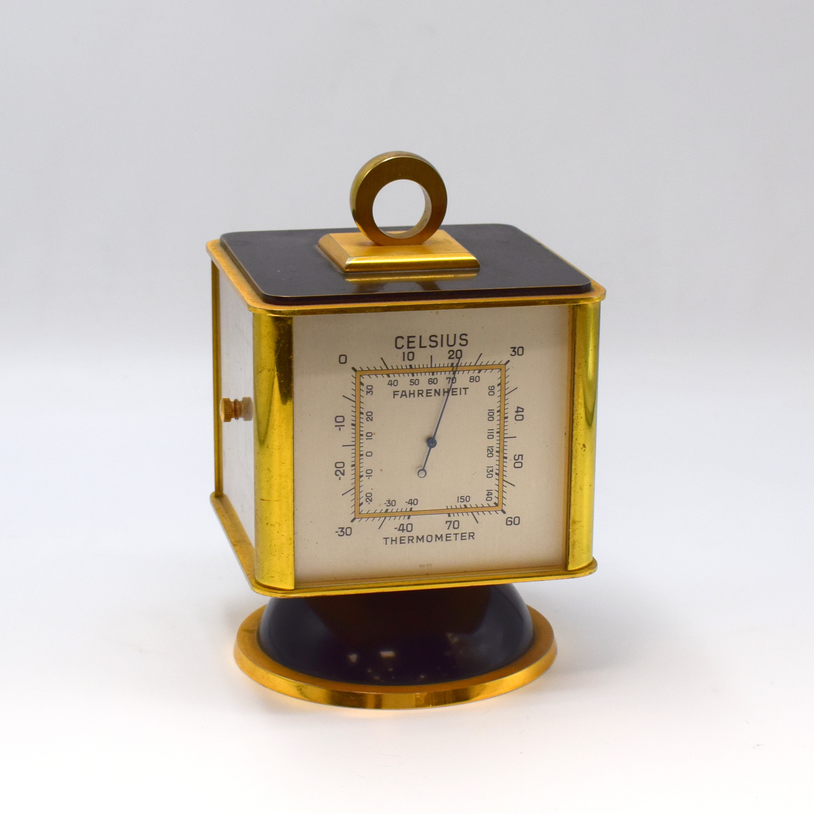 Detail b: IMEXAL 4-Seitige Tischuhr mit Vollkalender, Hygrometer, Thermometer und Barometer, Schweiz um 1955, verg. Messinggeh., teilw. geschwärzt, drehbar ...