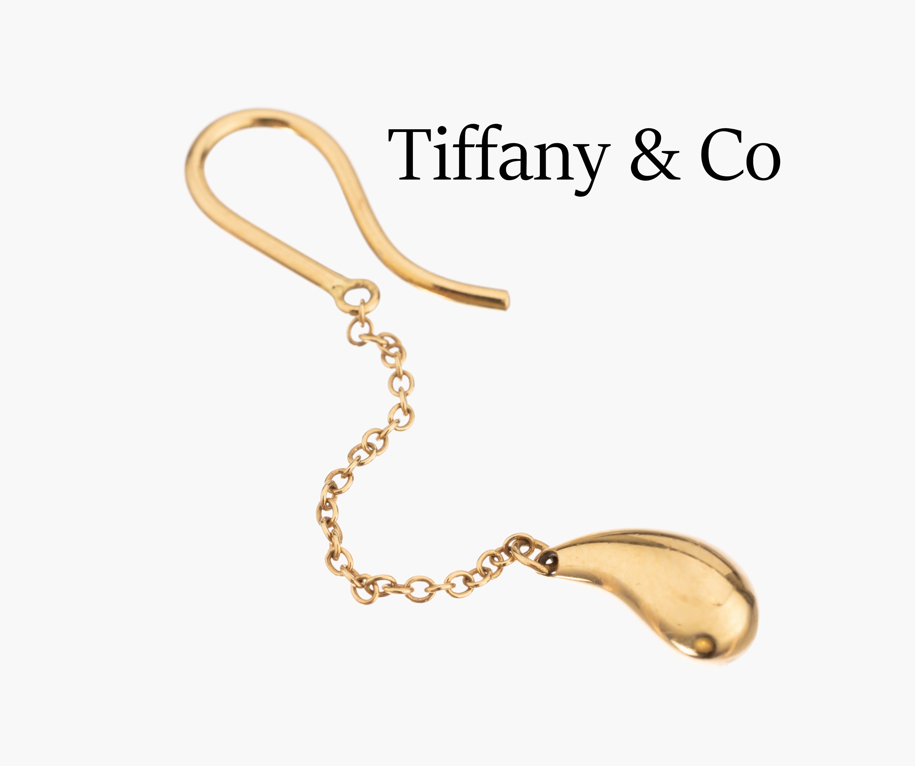 Einzelner 18 kt Gold Tiffany & Co Ohrhänger, GG 750/000, aus der Serie Tear Drop von Elsa Peretti, L. ca. 5 cm, ca. 2 g