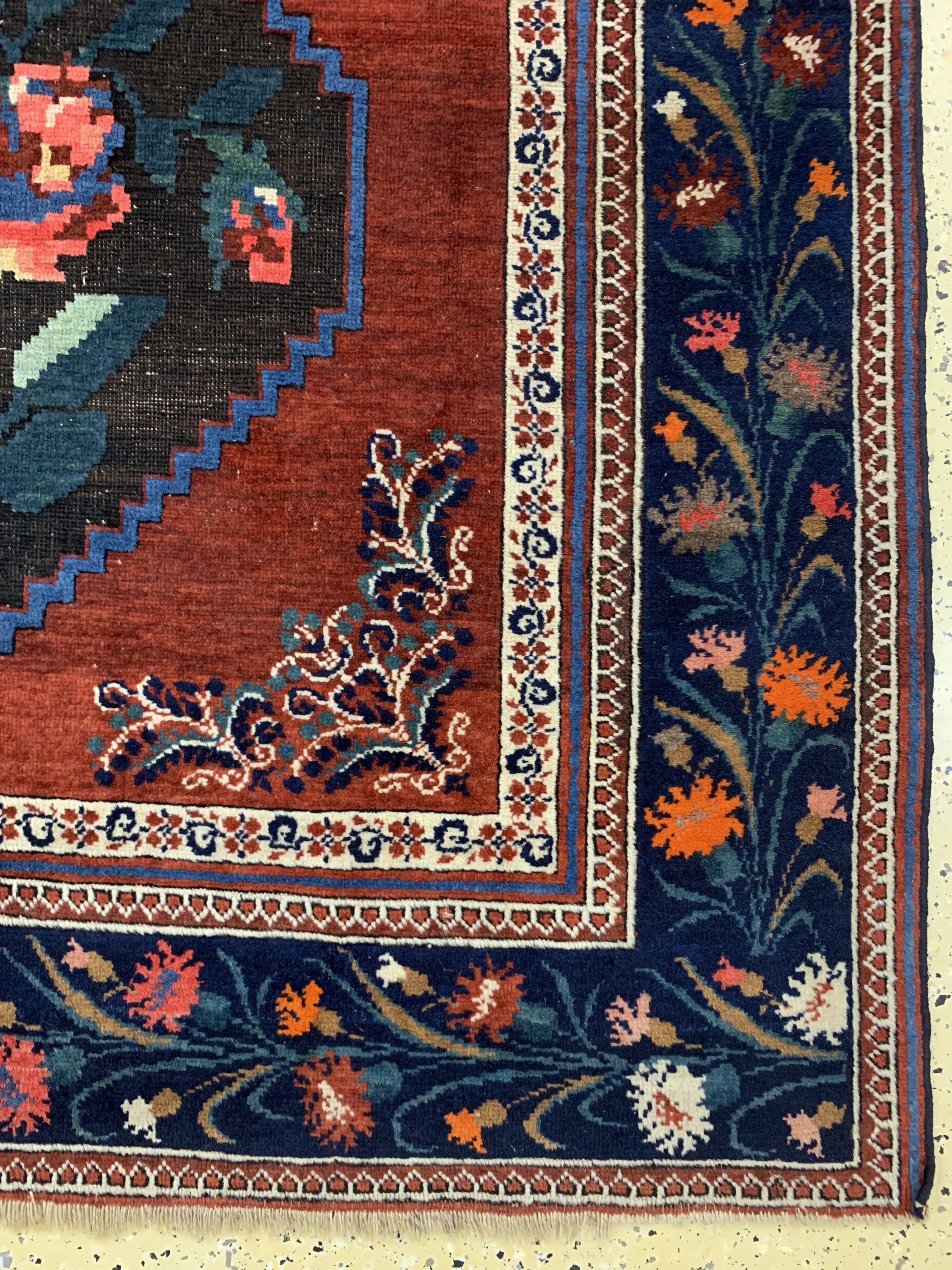 Detail a: Antiker Karabagh, Kaukasus, 19.Jhd, Wolle auf Wolle, ca. 260 x 170 cm, EHZ: 3-4