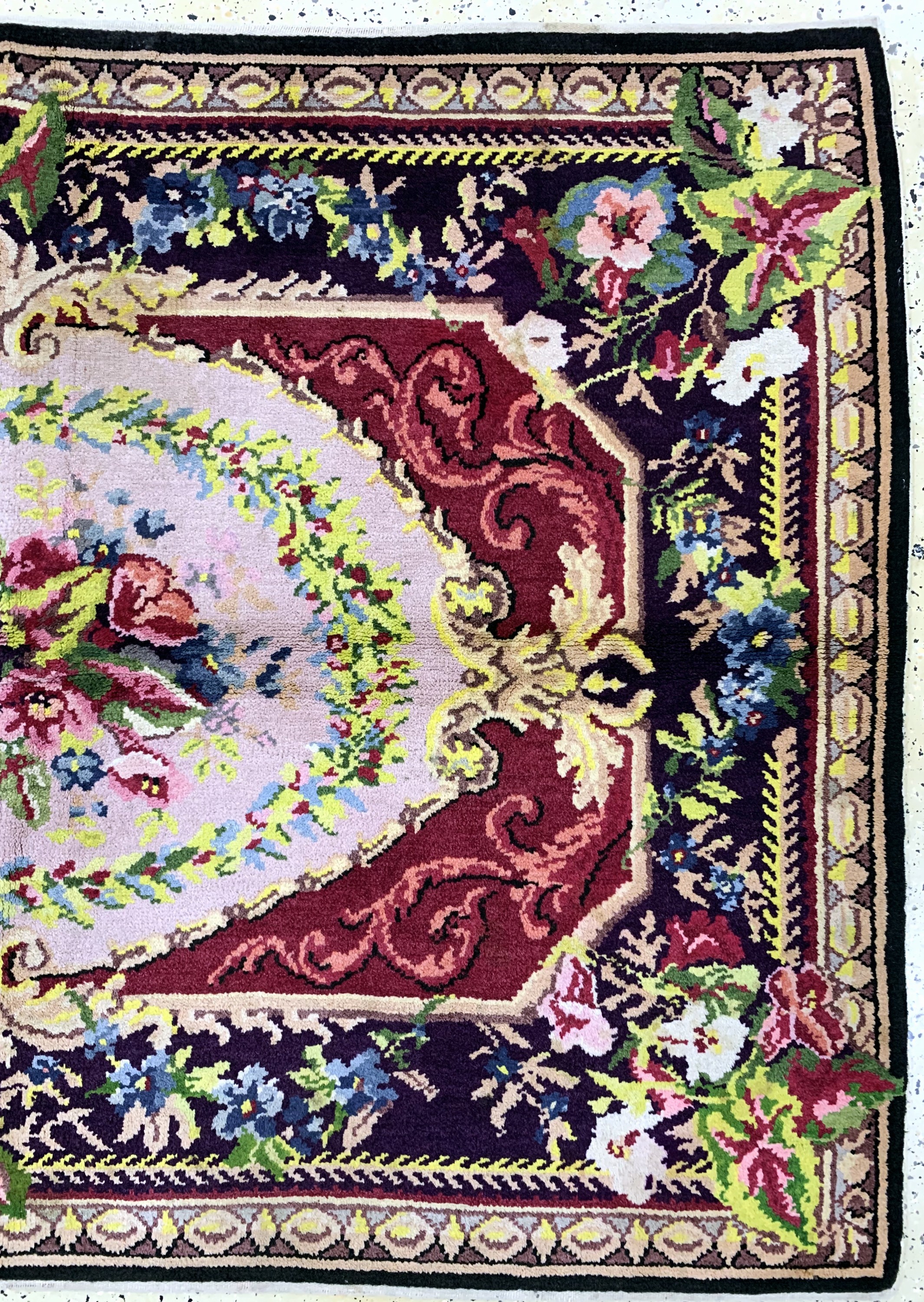 Detail a: Aubusson stil, Rumänien, ca. 50 Jahre, Wolle auf Baumwolle, ca. 205 x 140 cm, EHZ: 2