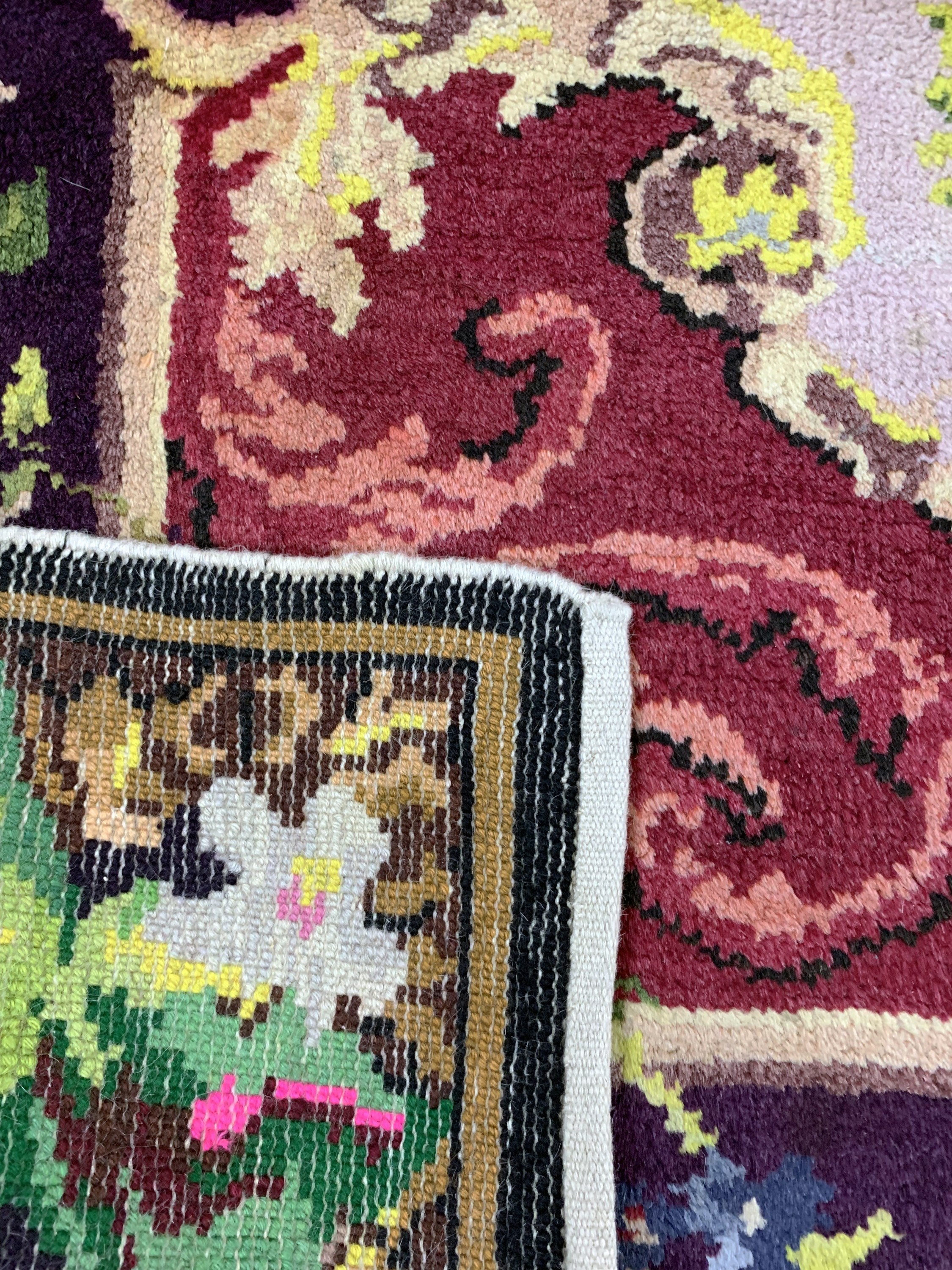 Detail d: Aubusson stil, Rumänien, ca. 50 Jahre, Wolle auf Baumwolle, ca. 205 x 140 cm, EHZ: 2