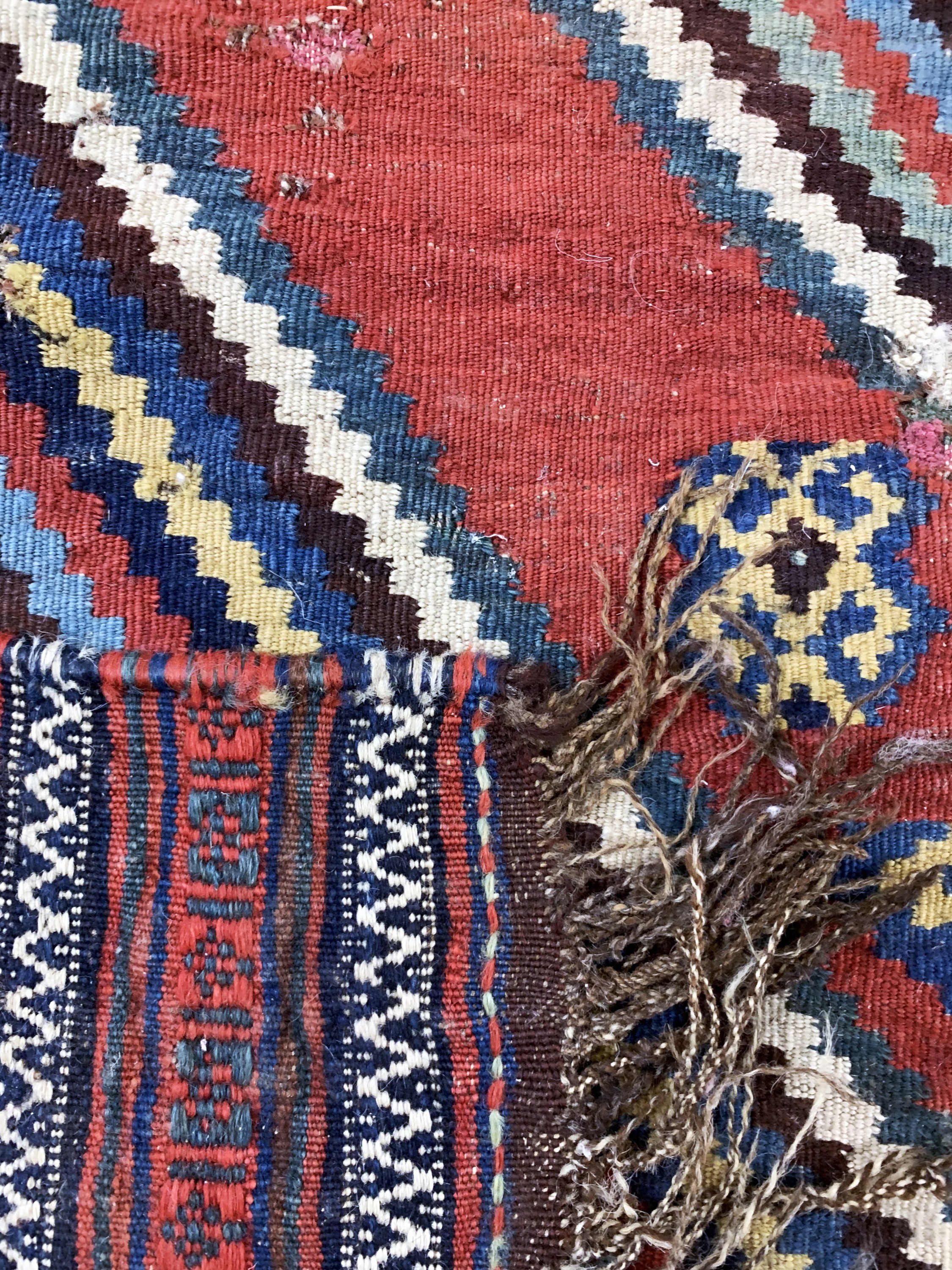 Detail g: Ghaschgai Kelim antik, Persien, 19.Jhd, Wolle auf Wolle, ca. 313 x 170 cm, EHZ: 3, (Restaurierungen)
