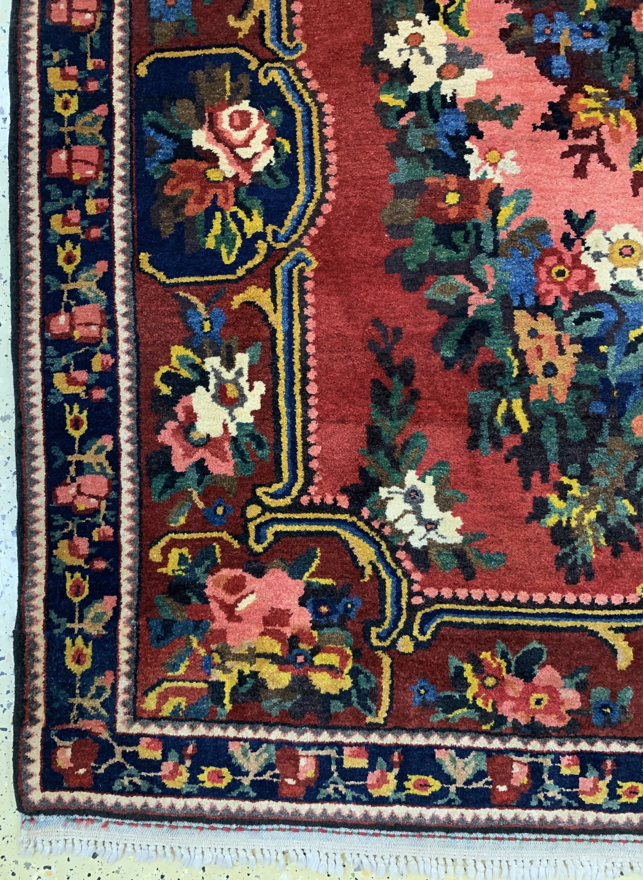 Detail b: Bachtiar"Gol-Farang", Persien, Mitte 20.Jhd, Wolle auf Baumwolle, ca. 200 x 160 cm,EHZ: 4, (Restaurierungen & Risse)
