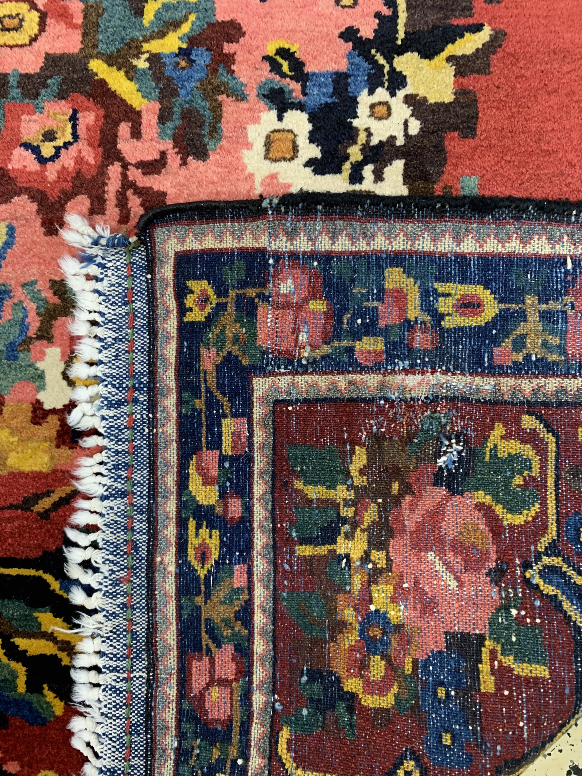 Detail g: Bachtiar"Gol-Farang", Persien, Mitte 20.Jhd, Wolle auf Baumwolle, ca. 200 x 160 cm,EHZ: 4, (Restaurierungen & Risse)