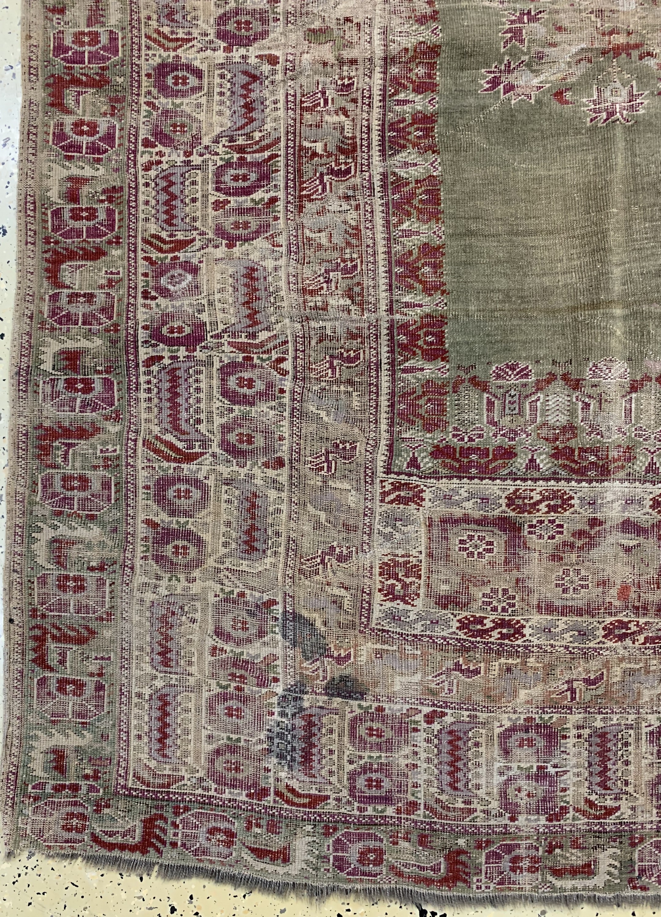 Detail b: Antiker Giordes, Türkei, 19.Jhd, Wolle auf Baumwolle, ca. 190 x 140 cm, EHZ: 4