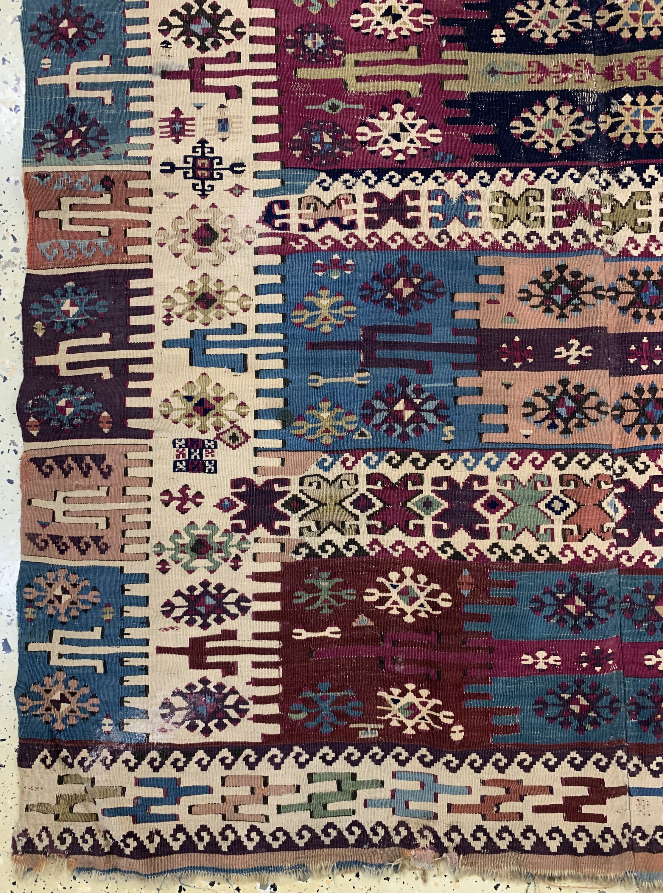 Detail b: Konya Kelim Fragment, Türkei, 19.Jhd, Wolleauf Wolle, ca. 225 x 135 cm, EHZ: 3