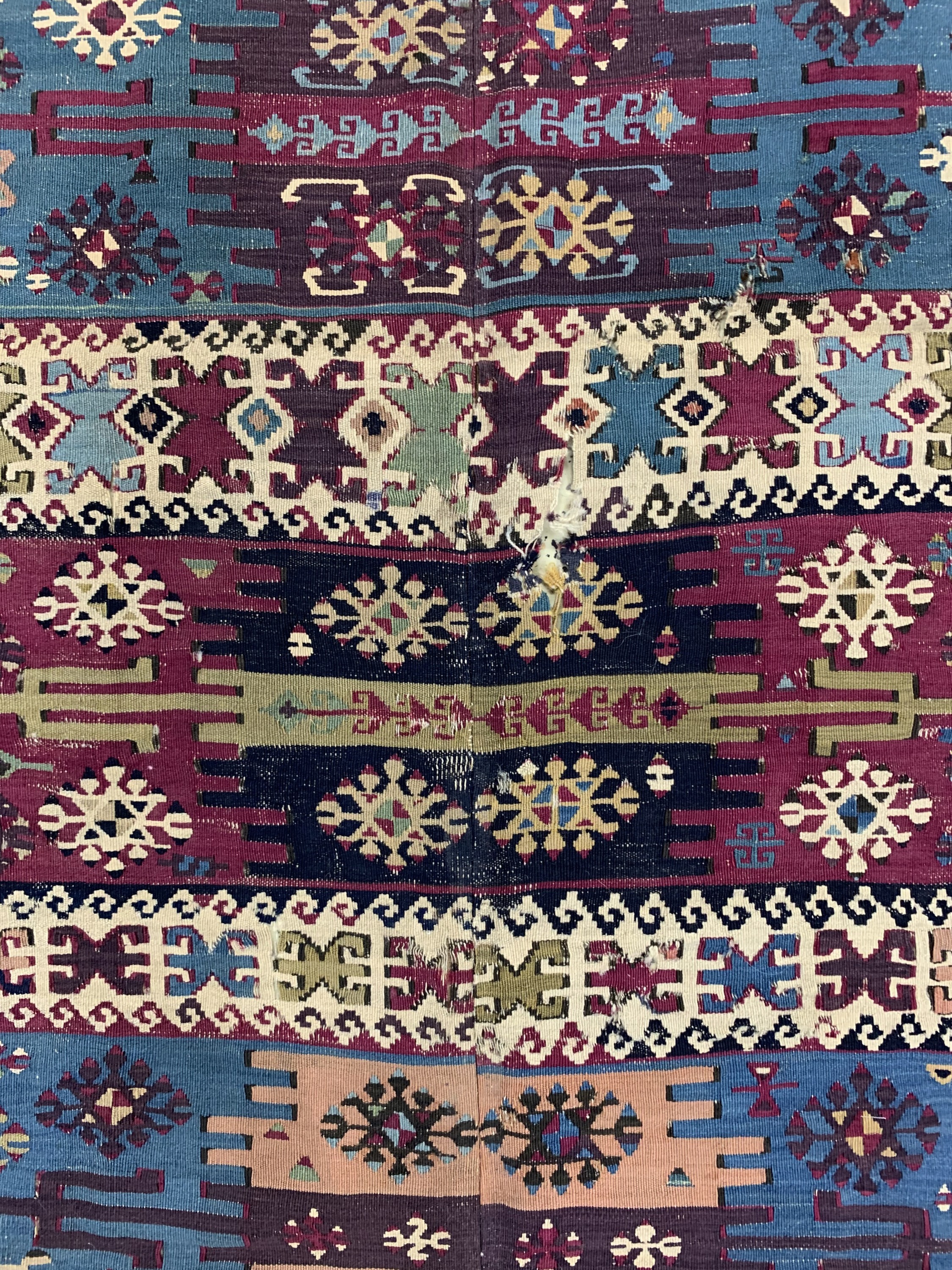 Detail c: Konya Kelim Fragment, Türkei, 19.Jhd, Wolleauf Wolle, ca. 225 x 135 cm, EHZ: 3