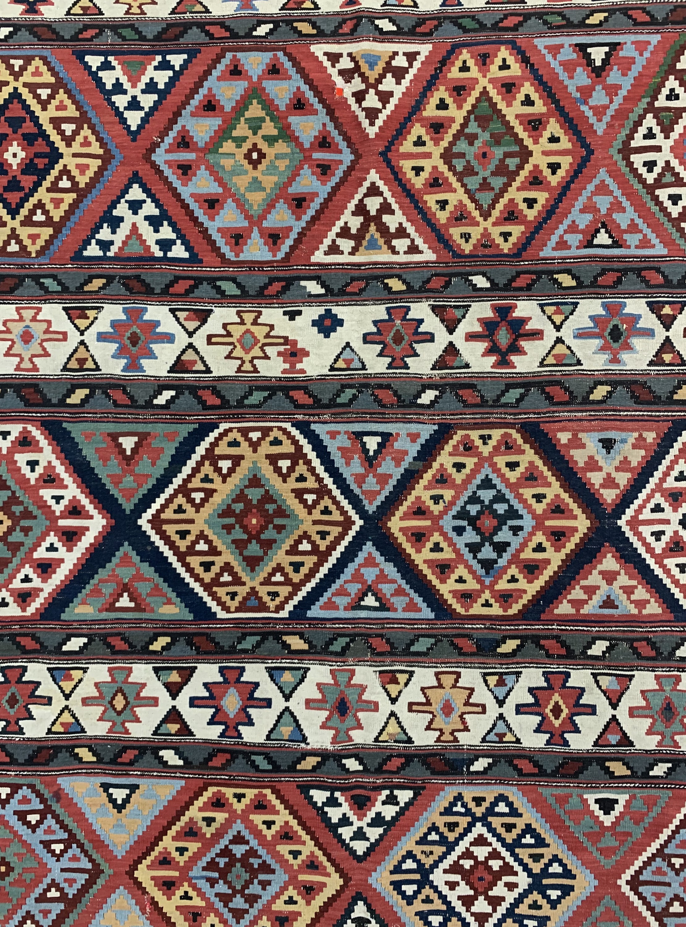 Detail c: Schirwan Kelim antik, Kaukasus, 19.Jhd, Wolle auf Wolle, ca. 295 x 150 cm, EHZ: 2-3