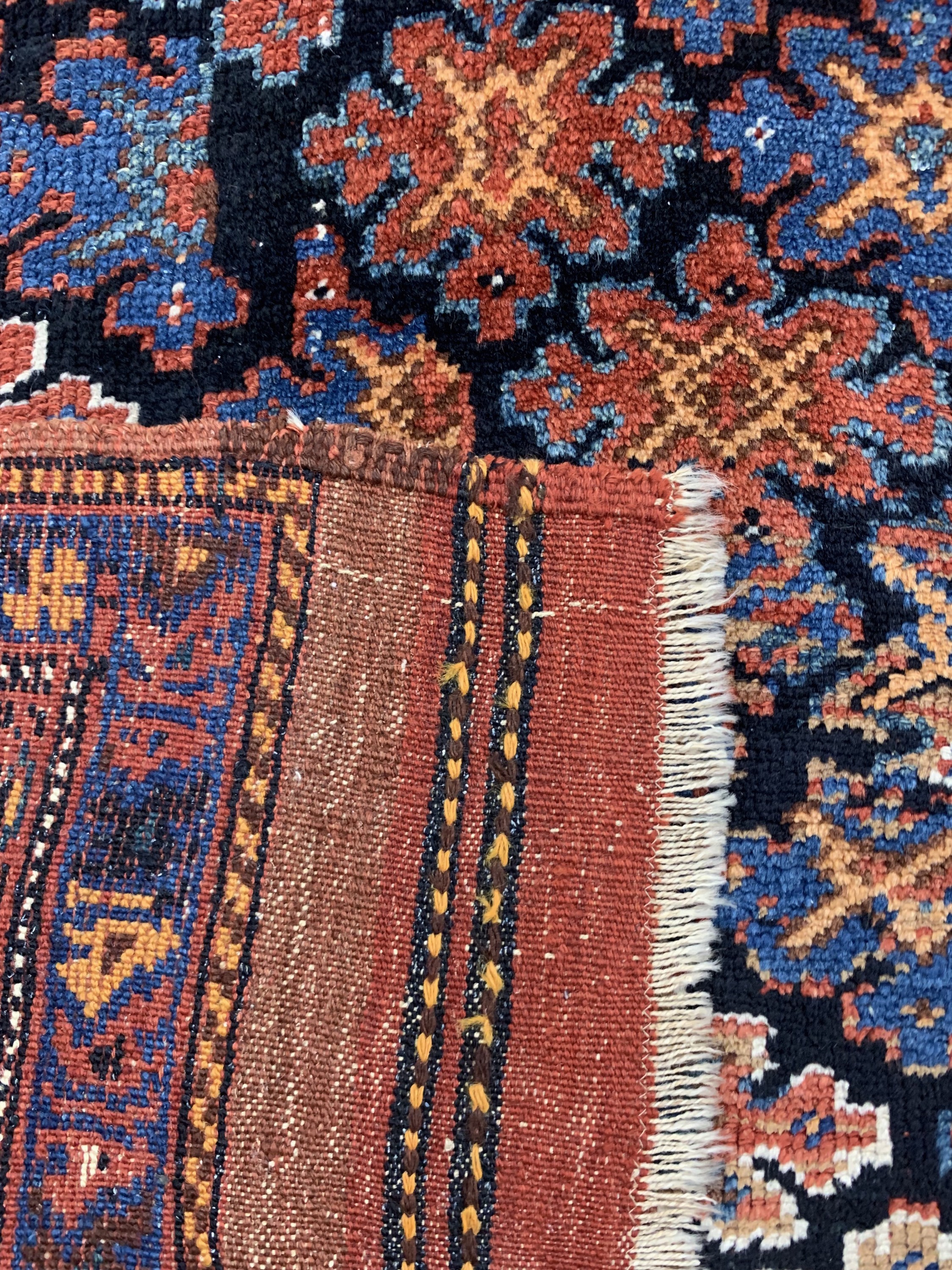 Detail g: Kurdischer Dorfteppich, Persien, um 1900, Wolle auf Baumwolle, ca. 305 x 175 cm, EHZ: 2-3