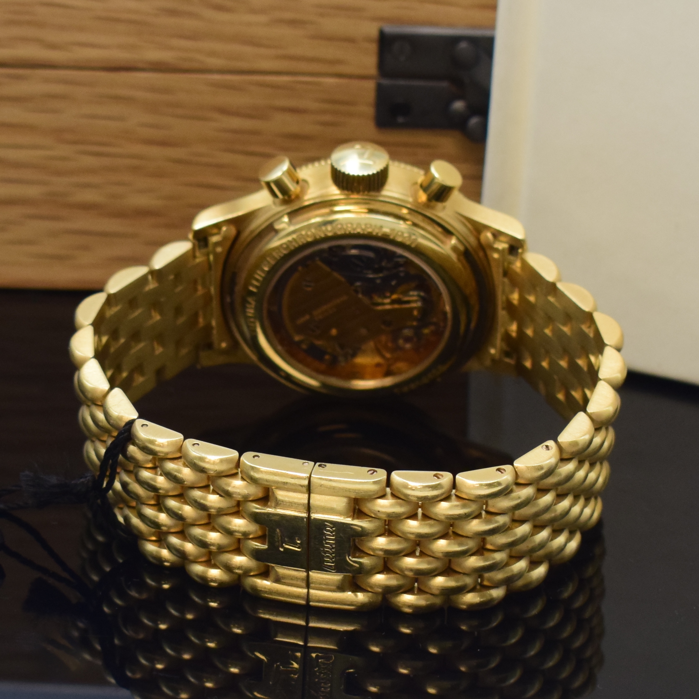 Detail b: TUTIMA seltene Herrenarmbanduhr "Fliegerchronograph 1941" in GG 750/000 Referenz 753-02, Handaufzug Deutschland/ Schweiz um 2000, beids. ...
