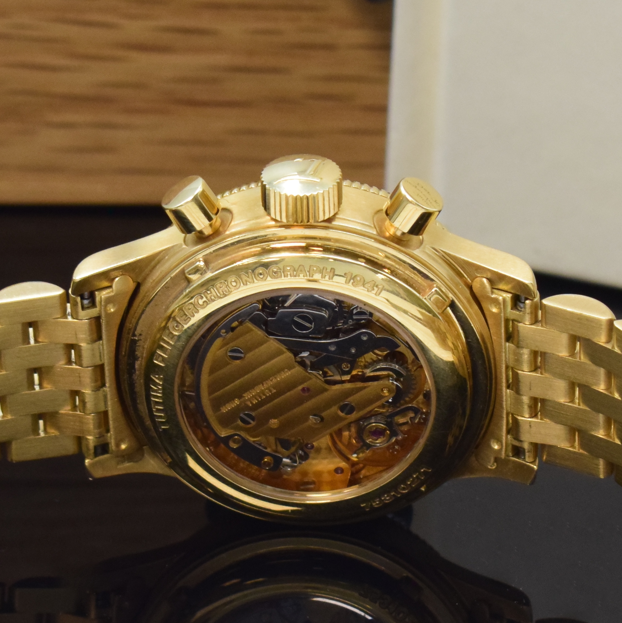 Detail e: TUTIMA seltene Herrenarmbanduhr "Fliegerchronograph 1941" in GG 750/000 Referenz 753-02, Handaufzug Deutschland/ Schweiz um 2000, beids. ...
