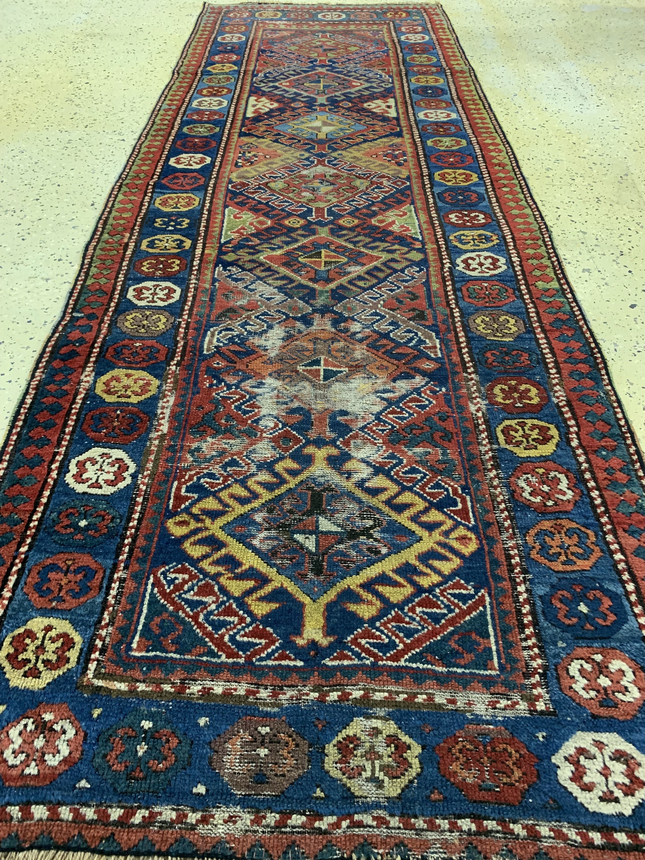 Detail d: Antiker Kazak, Kaukasus, 19.Jhd, Wolle auf Wolle, ca. 270 x 95 cm, EHZ: 4