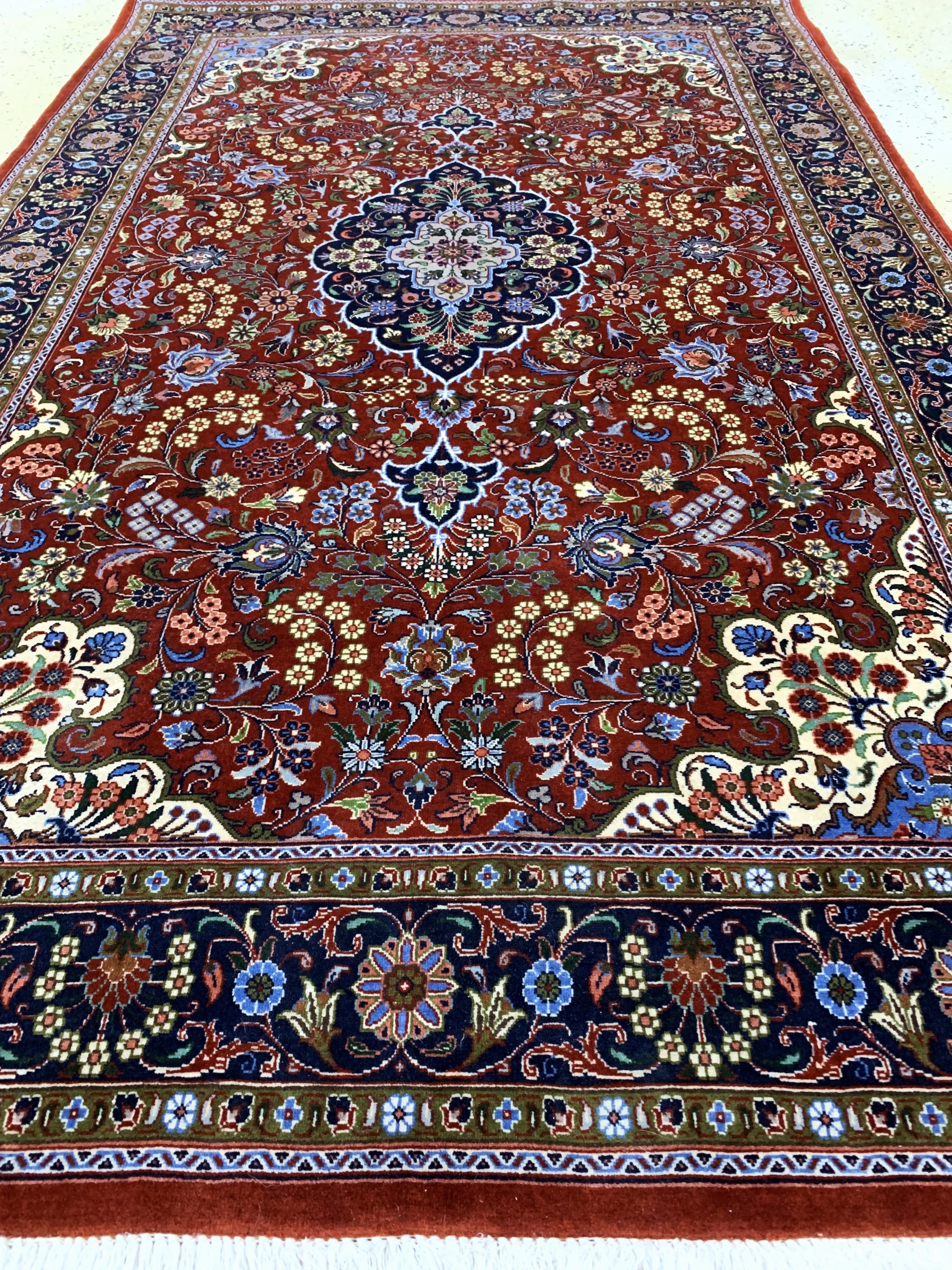Detail d: Ghom Kork fein, Persien, ca. 30 Jahre, Korkwolle auf Baumwolle, ca. 225 x 140 cm, EHZ: 2, (minimal restauriert)