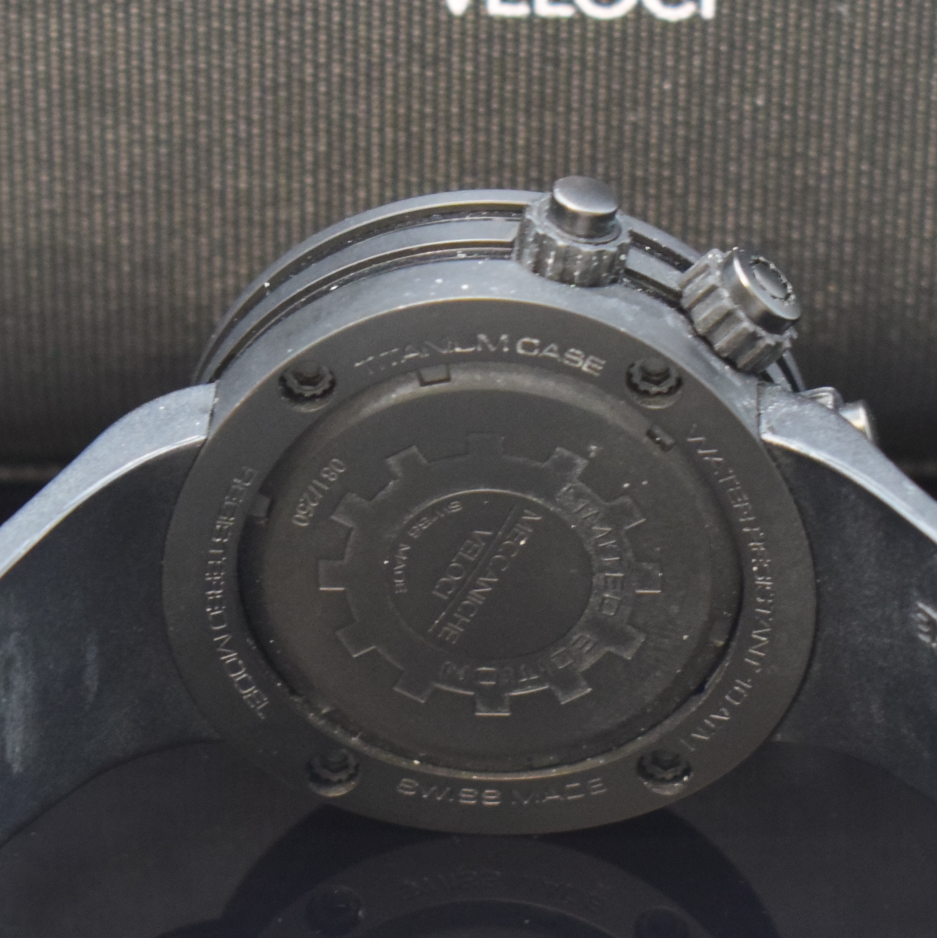 Detail d: MECCANICHE VELOCI auf 250 Stück limitierter Armbandchronograph, Automatik, Schweiz/Italien um 2010, geschw. Titangeh. inkl. orig. Kautschukband m. ...