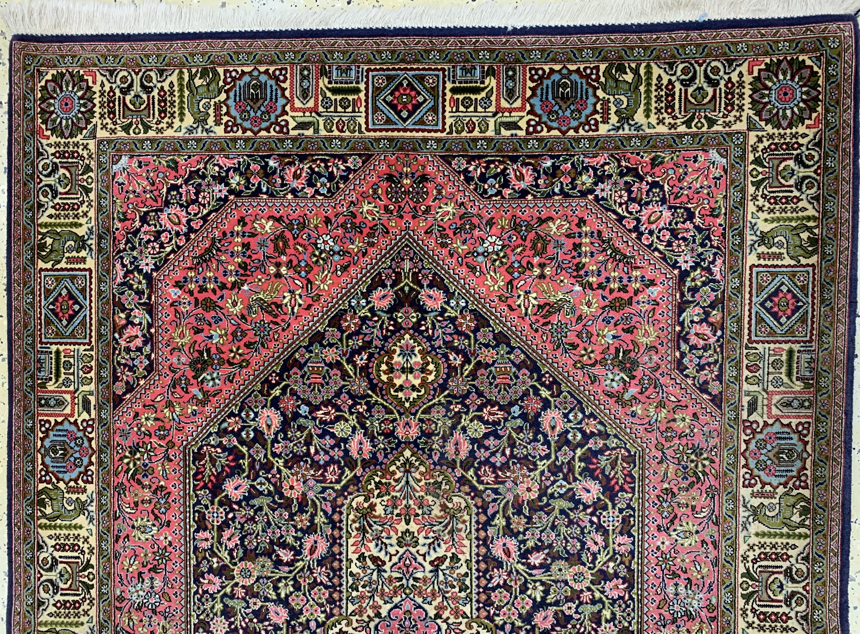 Detail a: Ghom Kork, Persien, ca. 30 Jahre, Korkwolleauf Baumwolle, ca. 209 x 142 cm, EHZ: 2