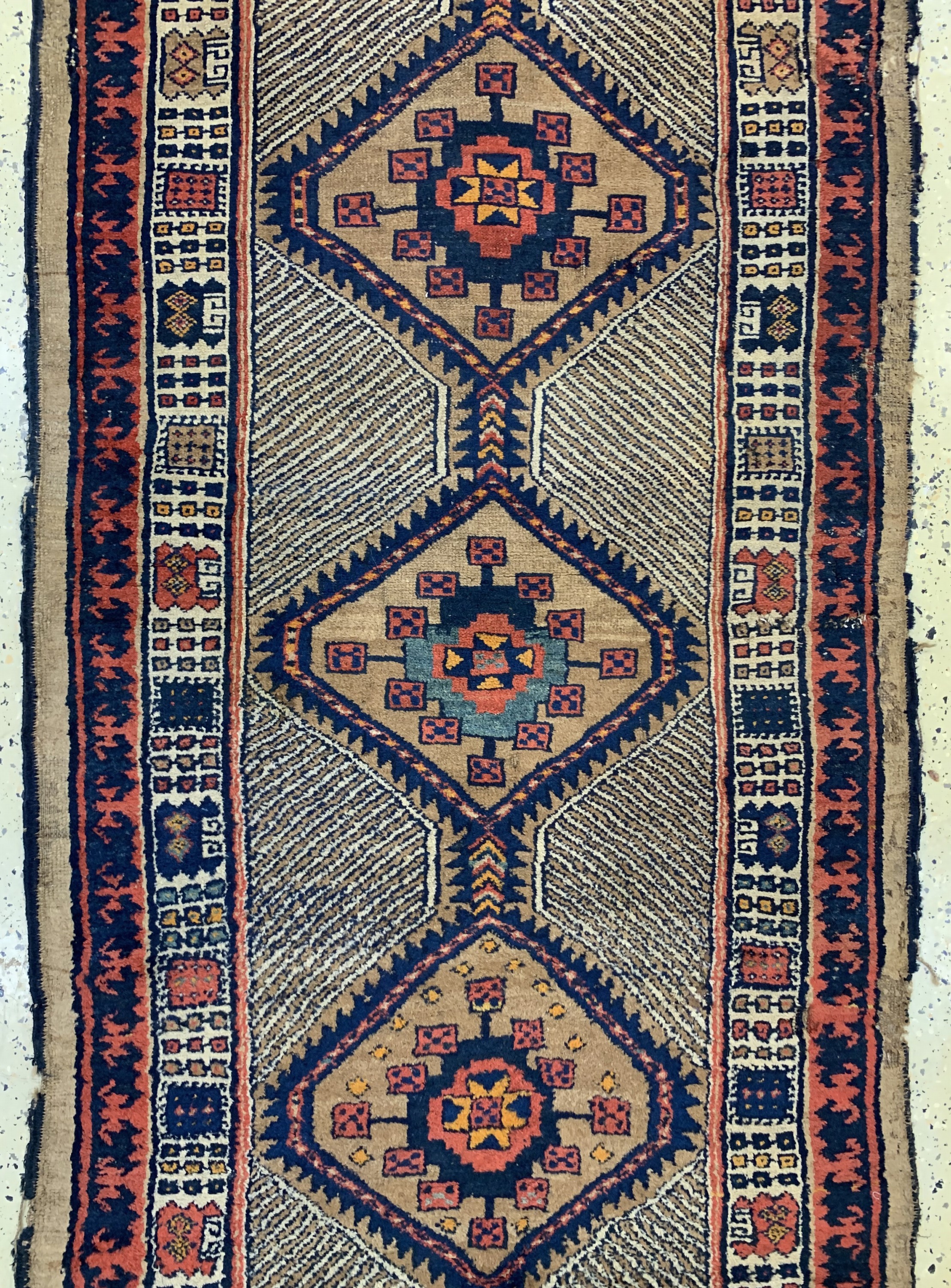 Detail b: Meschgin antik, Persien, 19.Jhd, Wolle auf Wolle, ca. 290 x 98 cm, EHZ: 4