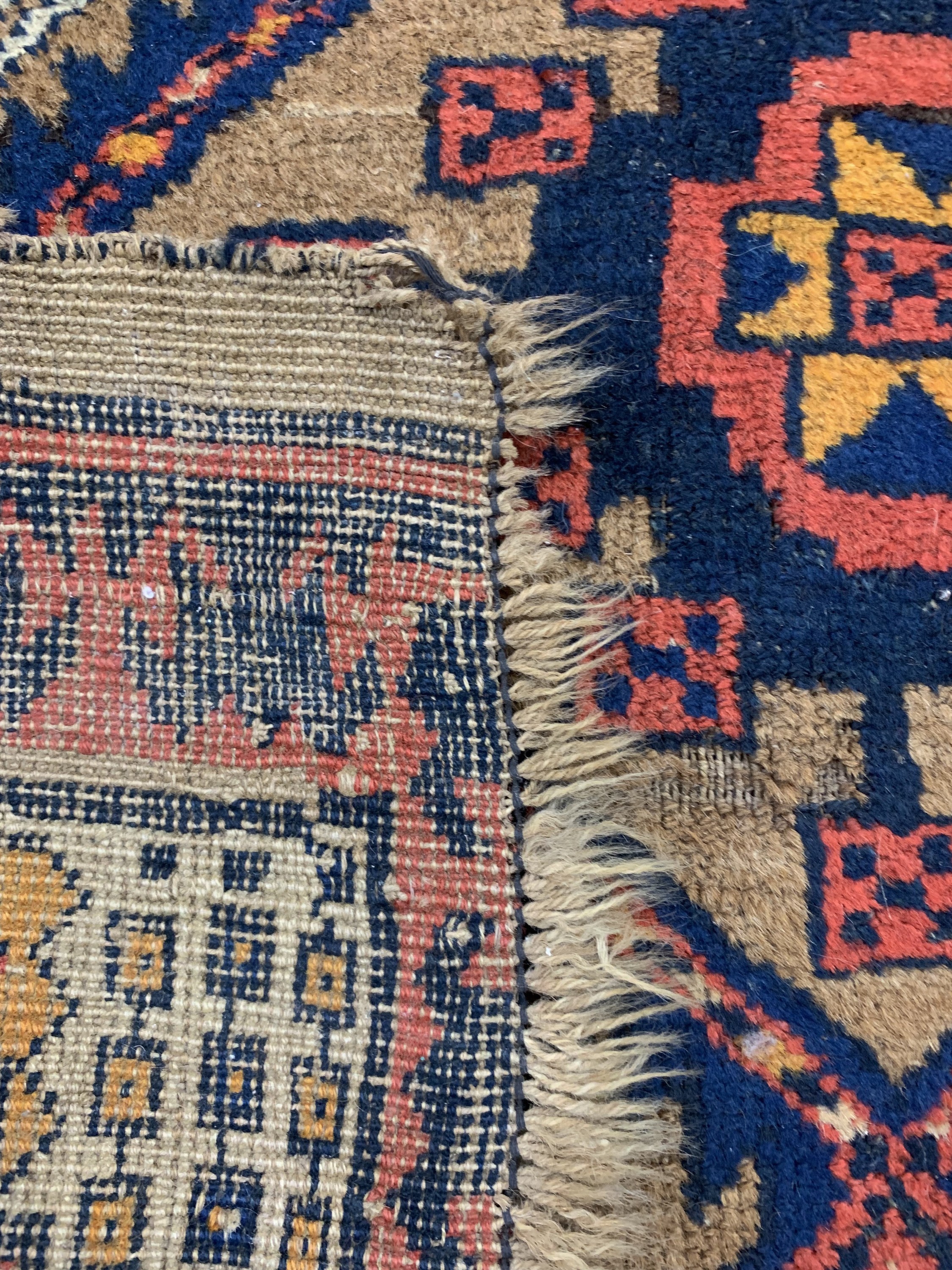 Detail e: Meschgin antik, Persien, 19.Jhd, Wolle auf Wolle, ca. 290 x 98 cm, EHZ: 4