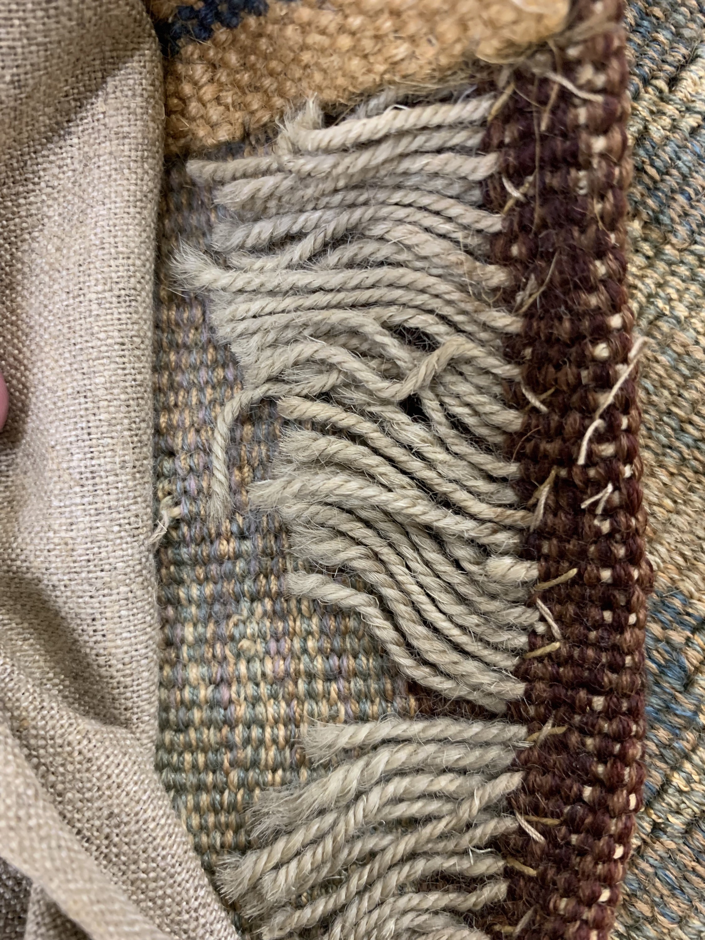 Detail g: Tapisserie antik, Flandern, um 1900, Wolle auf Baumwolle, ca. 180 x 152 cm, Reinigungsbedürftig, EHZ: 2