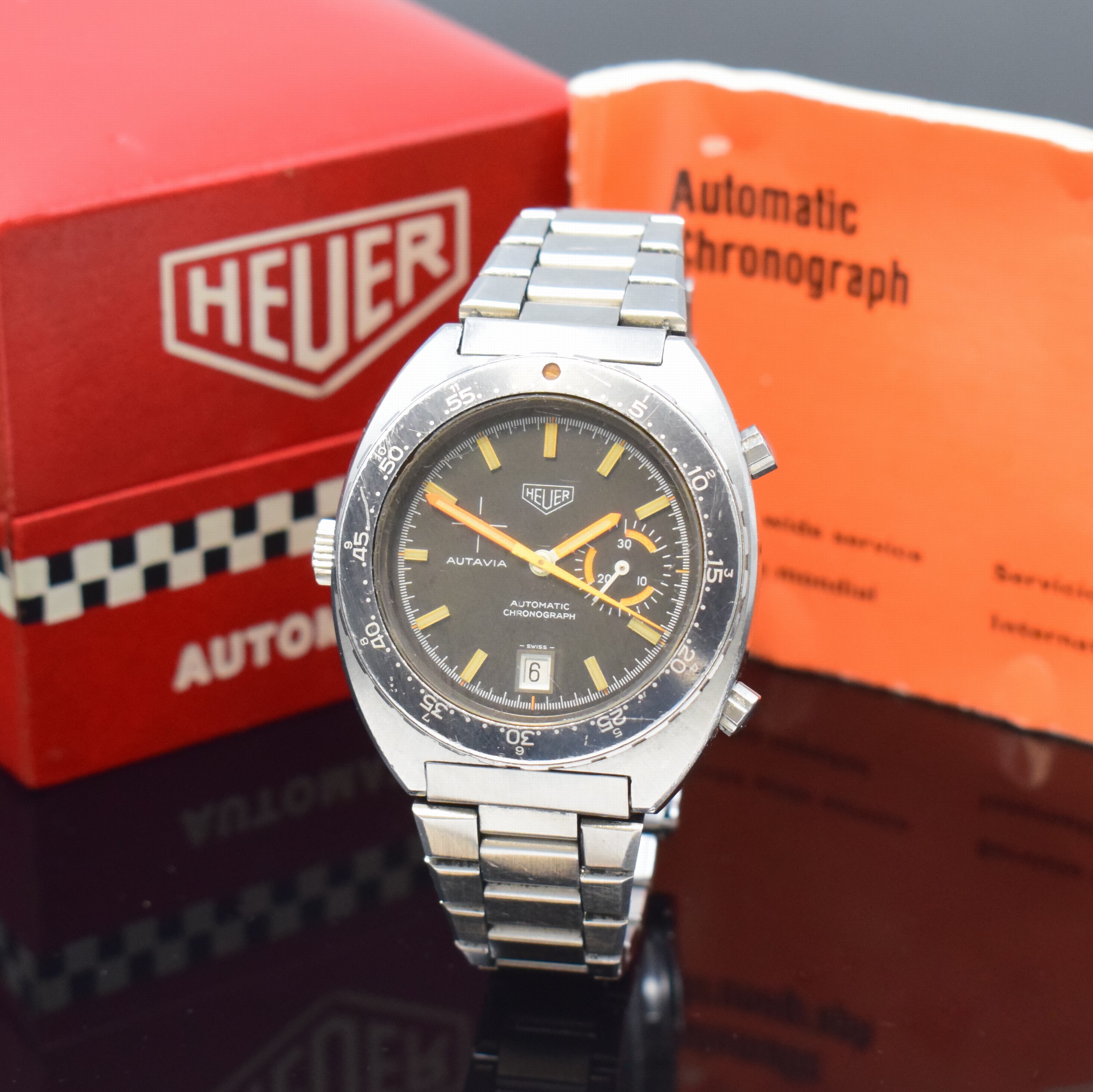 HEUER Autavia Armbandchronograph "Orange Boy" Referenz 15630 mit original Etui und Papieren, Automatik, Schweiz verkauft 1975, verschr. ...