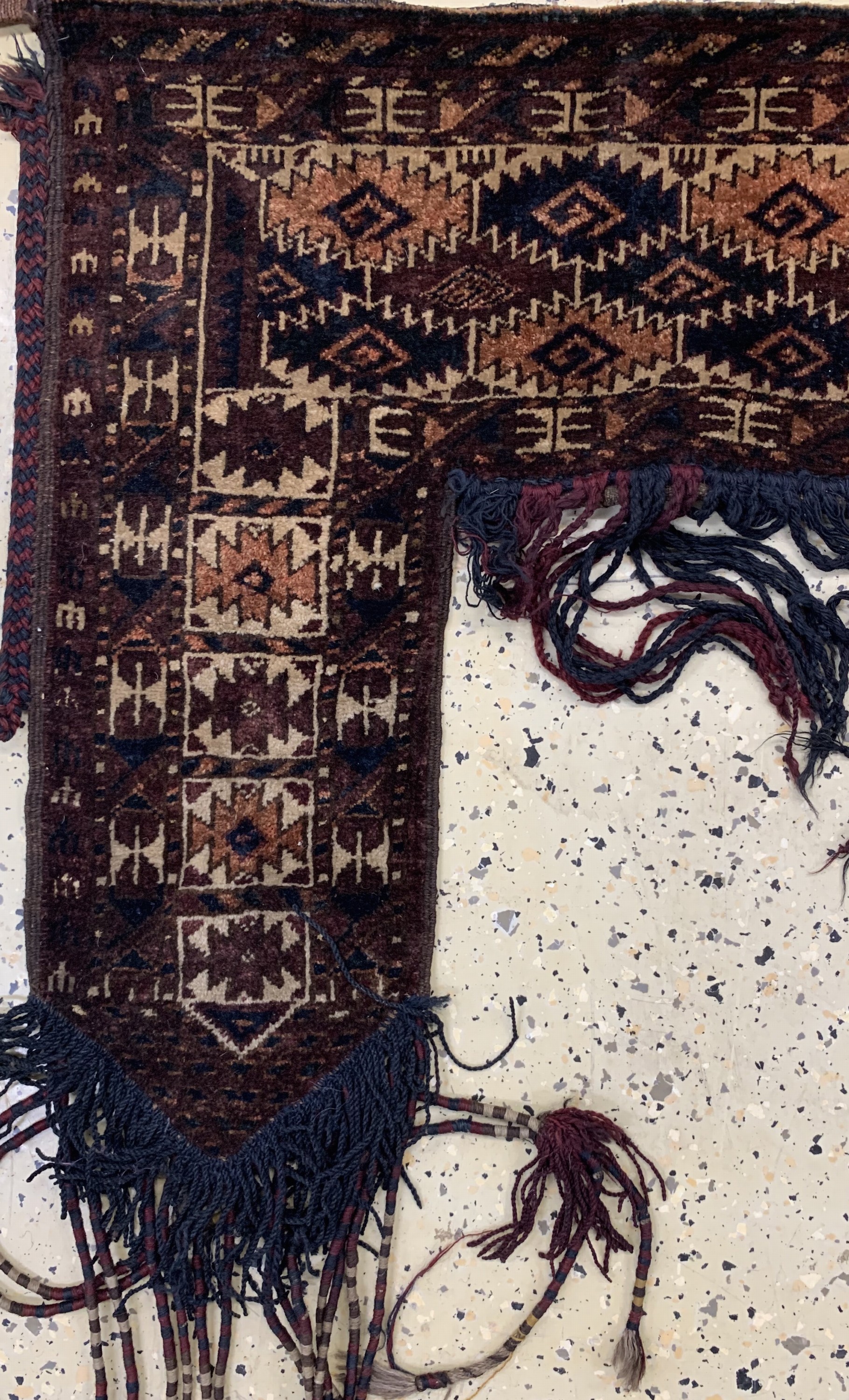 Detail b: 2 lot Wandbehang (Kapunuk), Turkmenistan, um 1910/20, Wolle auf Wolle, ca. 120 x 40 cm, EHZ: 2