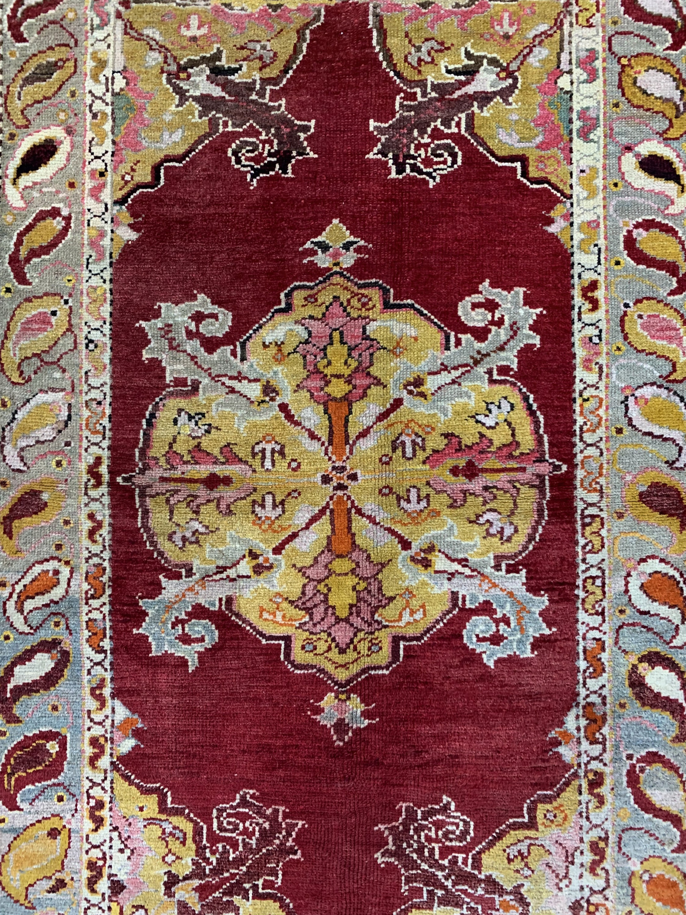 Detail b: Yahyali, Türkei, um 1910/20, Wolle auf Wolle, ca. 123 x 80 cm, EHZ: 2. verkürzt