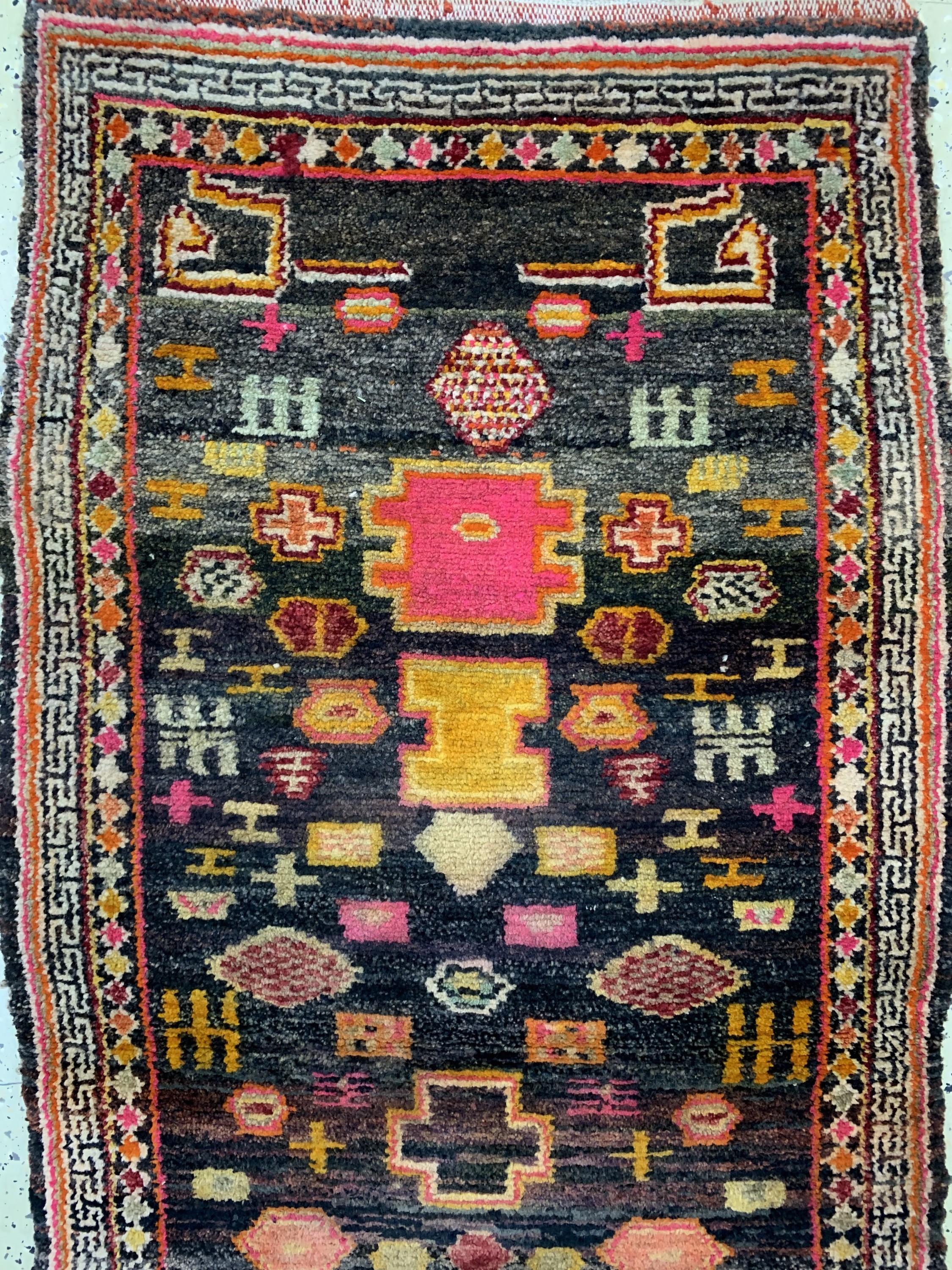 Detail a: Antiker Tibet, um 1910/1920, Wolle auf Baumwolle, ca. 153 x 77 cm, EHZ: 2