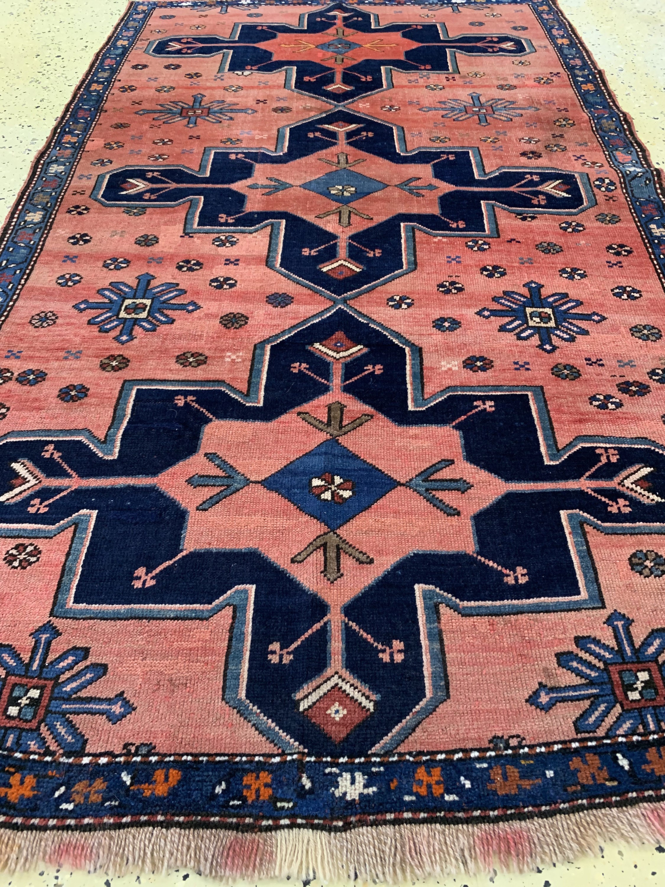 Detail c: Kazak antik, Kaukasus, um 1900, Wolle auf Wolle, ca. 188 x 112 cm, EHZ: 3, restauriert