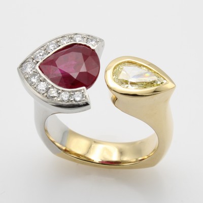 Image 26796573 - Ring mit Rubin, Diamanten und Brillanten