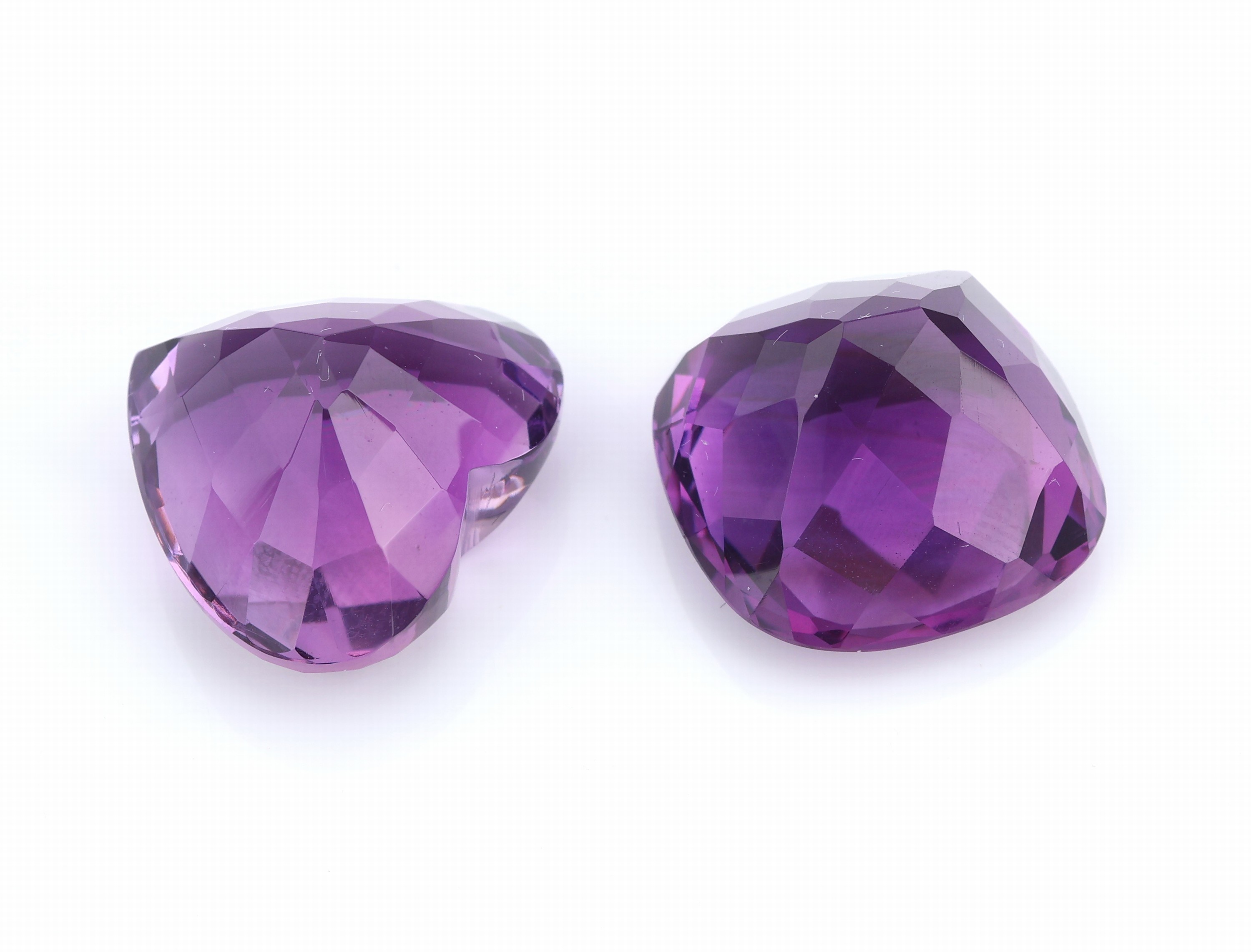 Detail b: Lot 7 lose Amethyste zus. ca. 136.00 ct, Idar Obersteiner Schleifarbeit, versch. Schliffformen und Größen