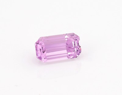 Image Loose kunzite 8.69 ct with certificate Valuation Price: 1800, - EUR