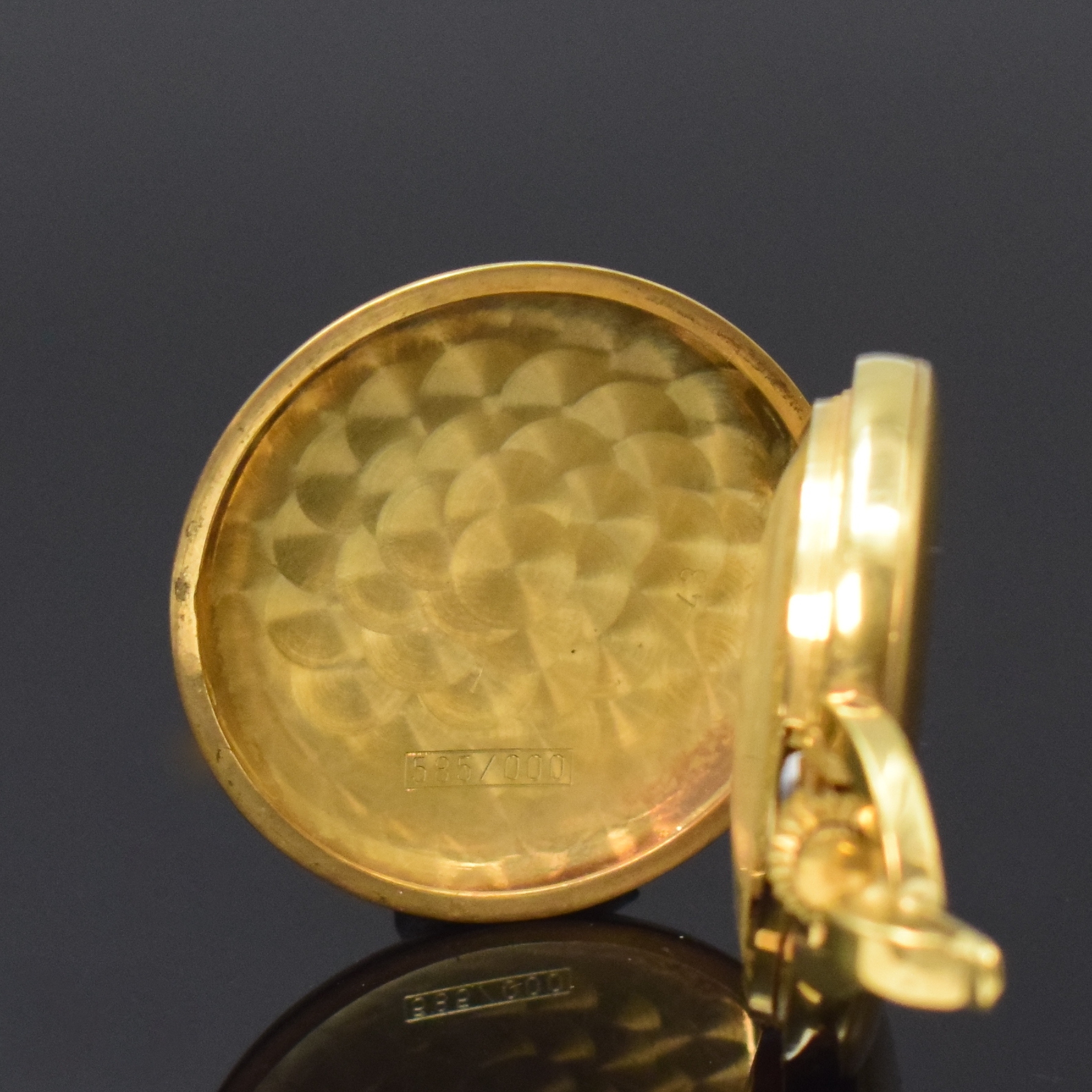 Detail a: FAVOR Lady Damen Savonette Anhängeuhr in GG 585/000, Handaufzug, Schweiz um 1970, Boden m. Schmuckmonogramm HE aufgedr., gold. Zifferbl. m. arab. ...