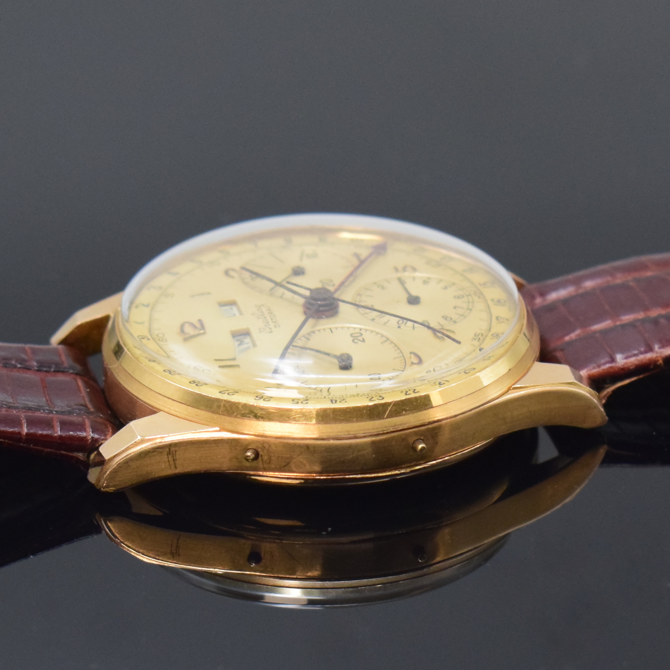 Detail c: BREITLING Datora Referenz 785 seltener Schaltradchronograph mit Vollkalender RoseG 750/000, Schweiz um 1945, Handaufzug, unpoliertes 3-tlg. Geh., ...