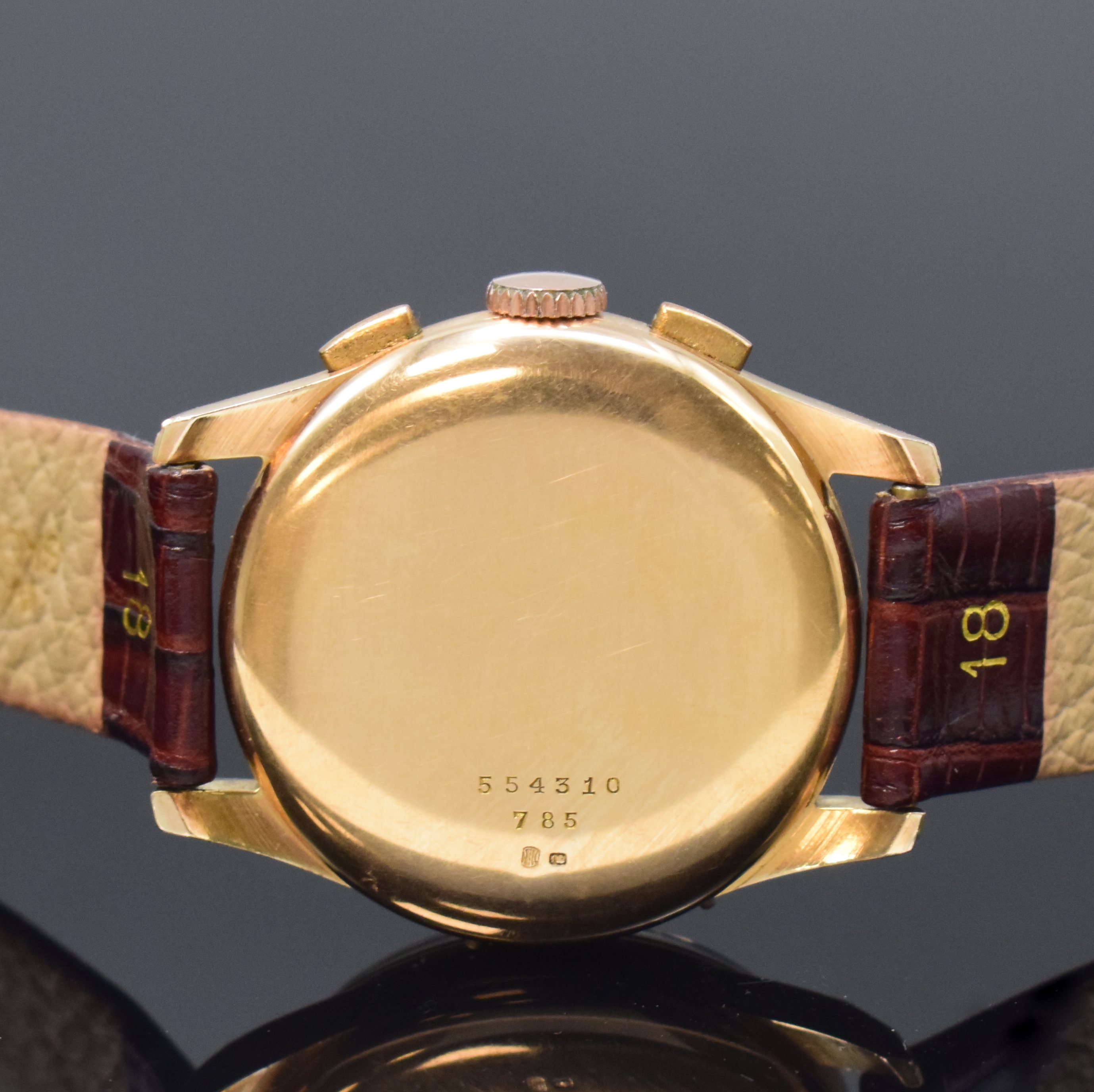 Detail d: BREITLING Datora Referenz 785 seltener Schaltradchronograph mit Vollkalender RoseG 750/000, Schweiz um 1945, Handaufzug, unpoliertes 3-tlg. Geh., ...