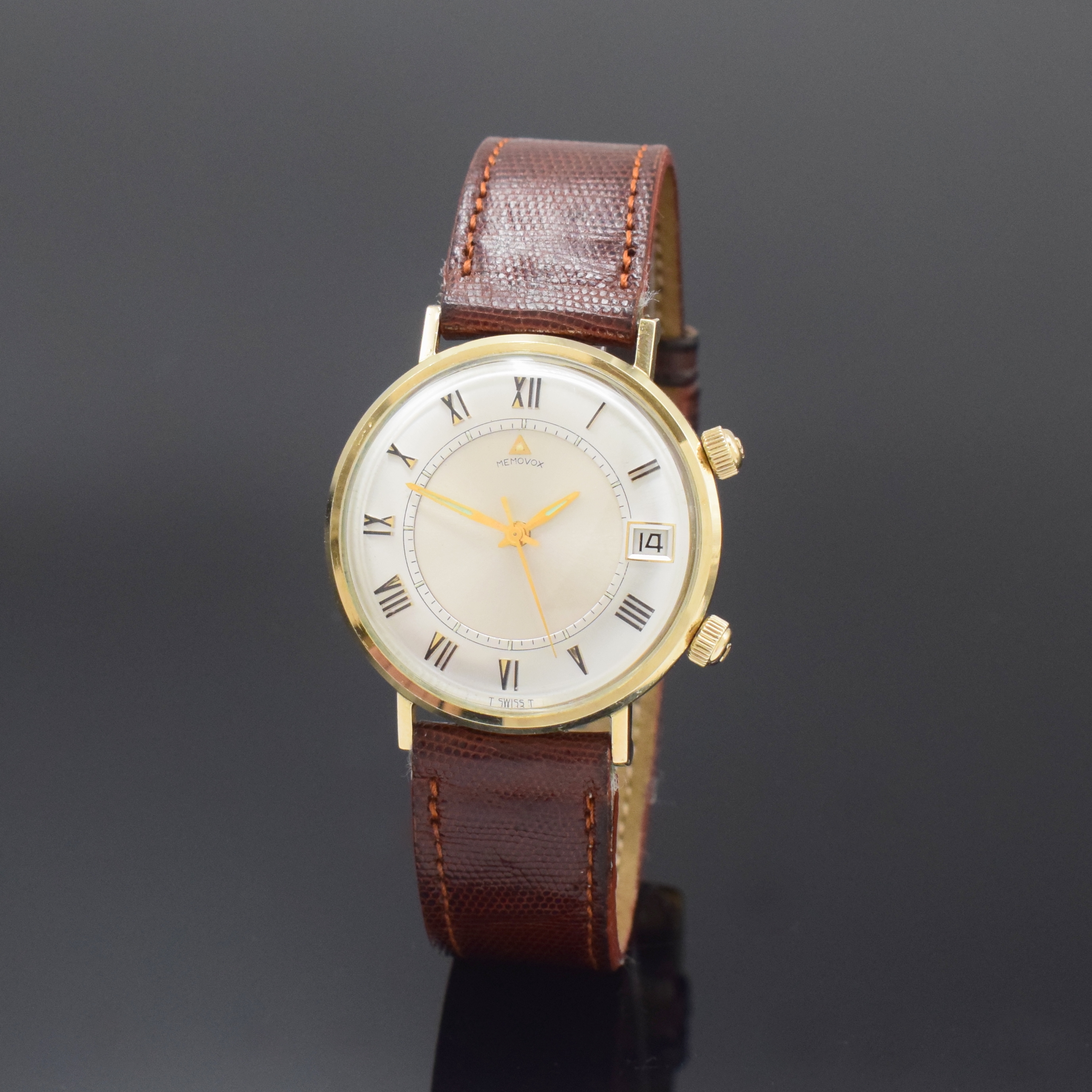 LeCOULTRE Memovox Herrenarmbanduhr mit Wecker in 10k Gold-Filled, Schweiz USA um 1960, Handaufzug, Monocoque-Geh., orig. Kronen, seltenes silb. ...