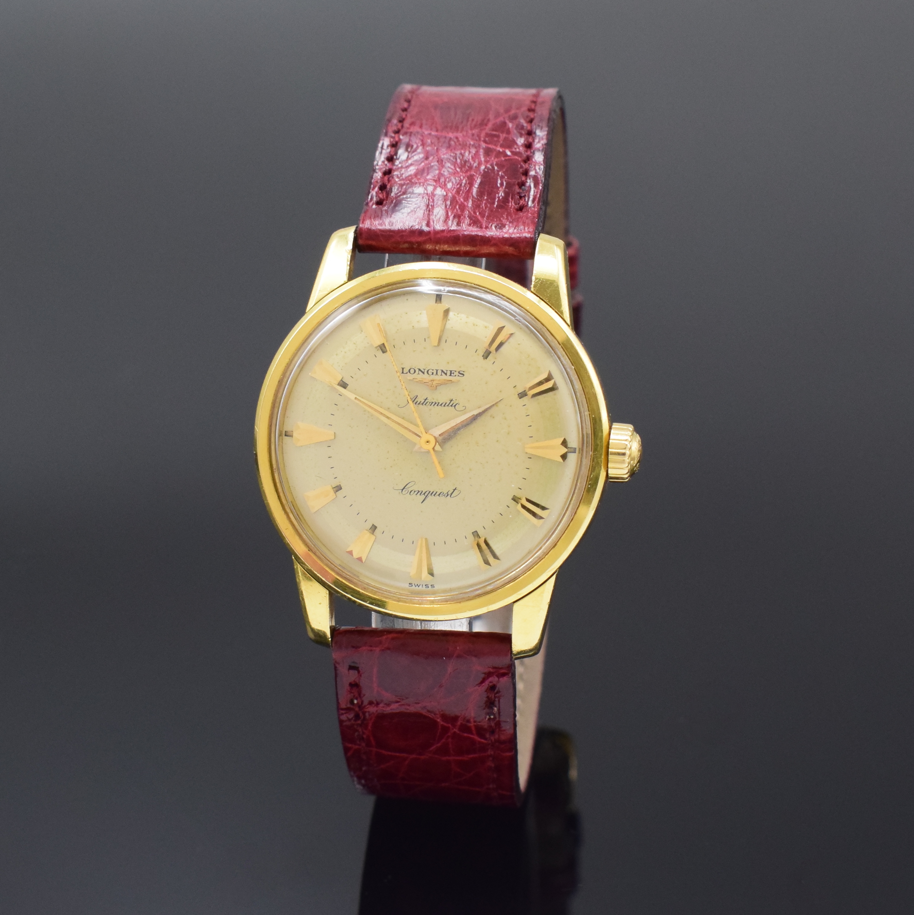 LONGINES Conquest Herrenarmbanduhr Referenz 9001 in GG 750/000, Schweiz um 1957, Automatik, unpoliertes Geh., verschr. Boden m.Emailplakette ...
