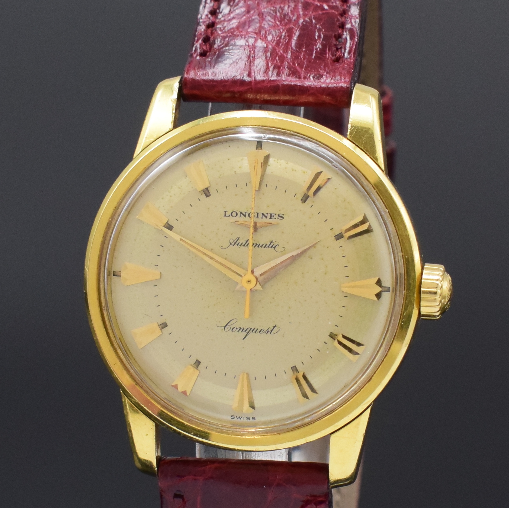Detail a: LONGINES Conquest Herrenarmbanduhr Referenz 9001 in GG 750/000, Schweiz um 1957, Automatik, unpoliertes Geh., verschr. Boden m.Emailplakette ...