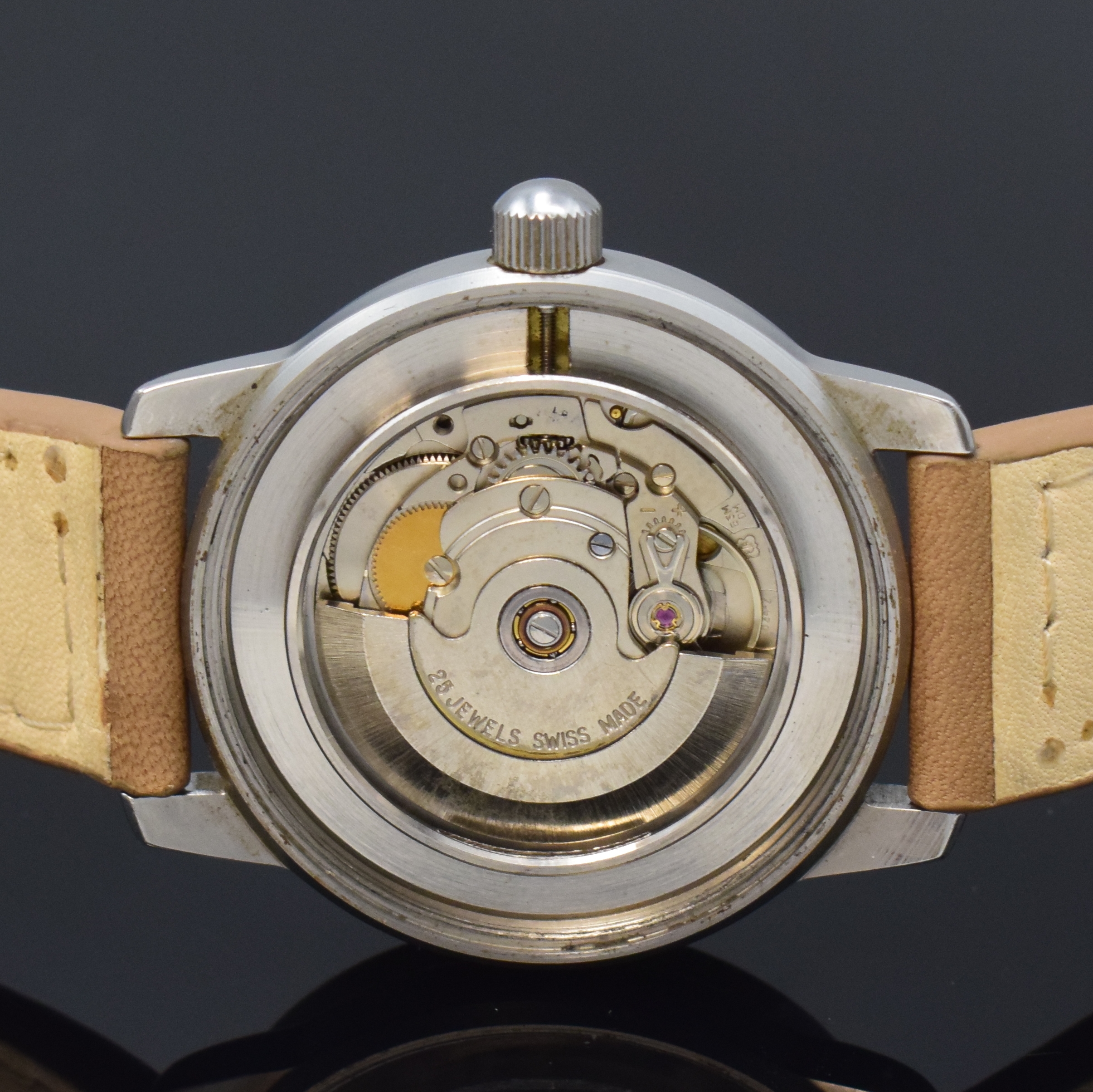 Detail d: FORTIS Referenz 595.10.46 große Armbanduhr im Fliegeruhr-Design in Stahl, Automatik, mattiertes Geh., Boden u. Krone verschr., matt-schwarzes ...