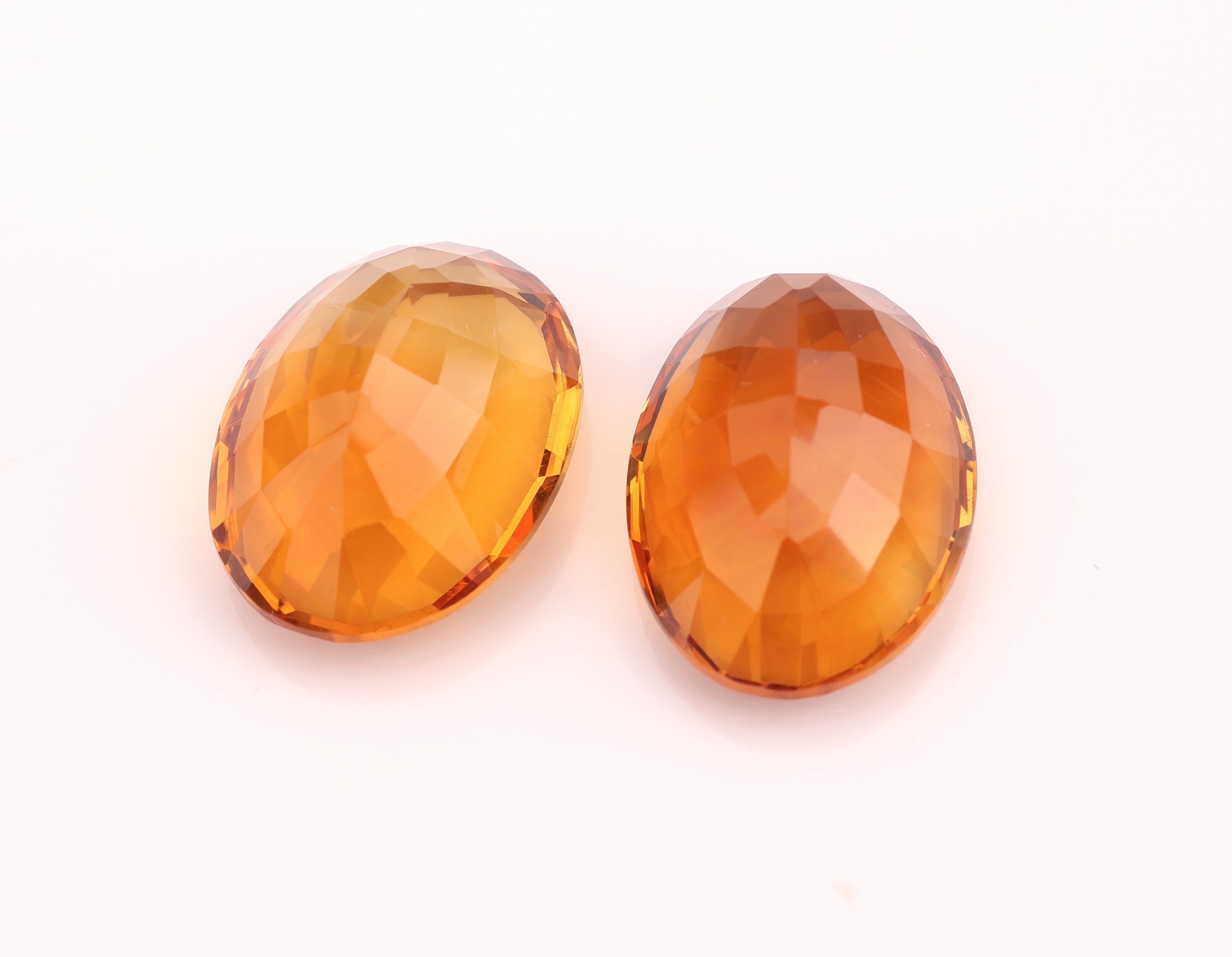 Detail b: 11 ovalfacett. Citrine zus. ca. 118.30 ct