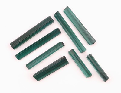 Image 8 tourmaline bars approx. 169.80 ct, nice colour, l. approx. 3 cm - 5 cm Valuation Price: ...