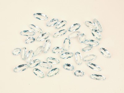 Image 37 oval bevelled aquamarines total approx. 97.65 ct Valuation Price: 7500, - EUR