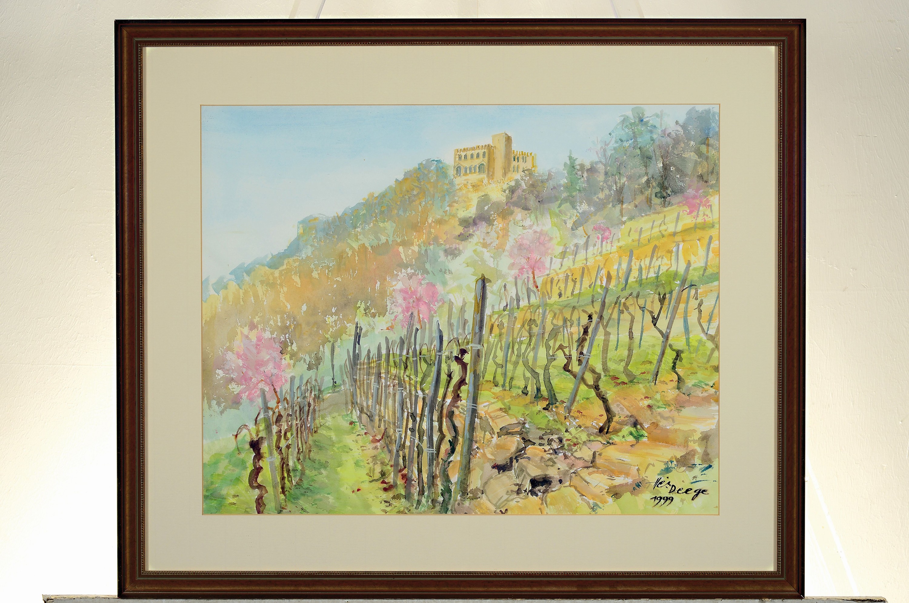 Detail k: Heiner Deege, 1920-2007 Haßloch, Blick über Weinreben auf das Hambacher Schloß, Aquarell auf Papier, rechts unten signiert und dat. 1999, ca. ...